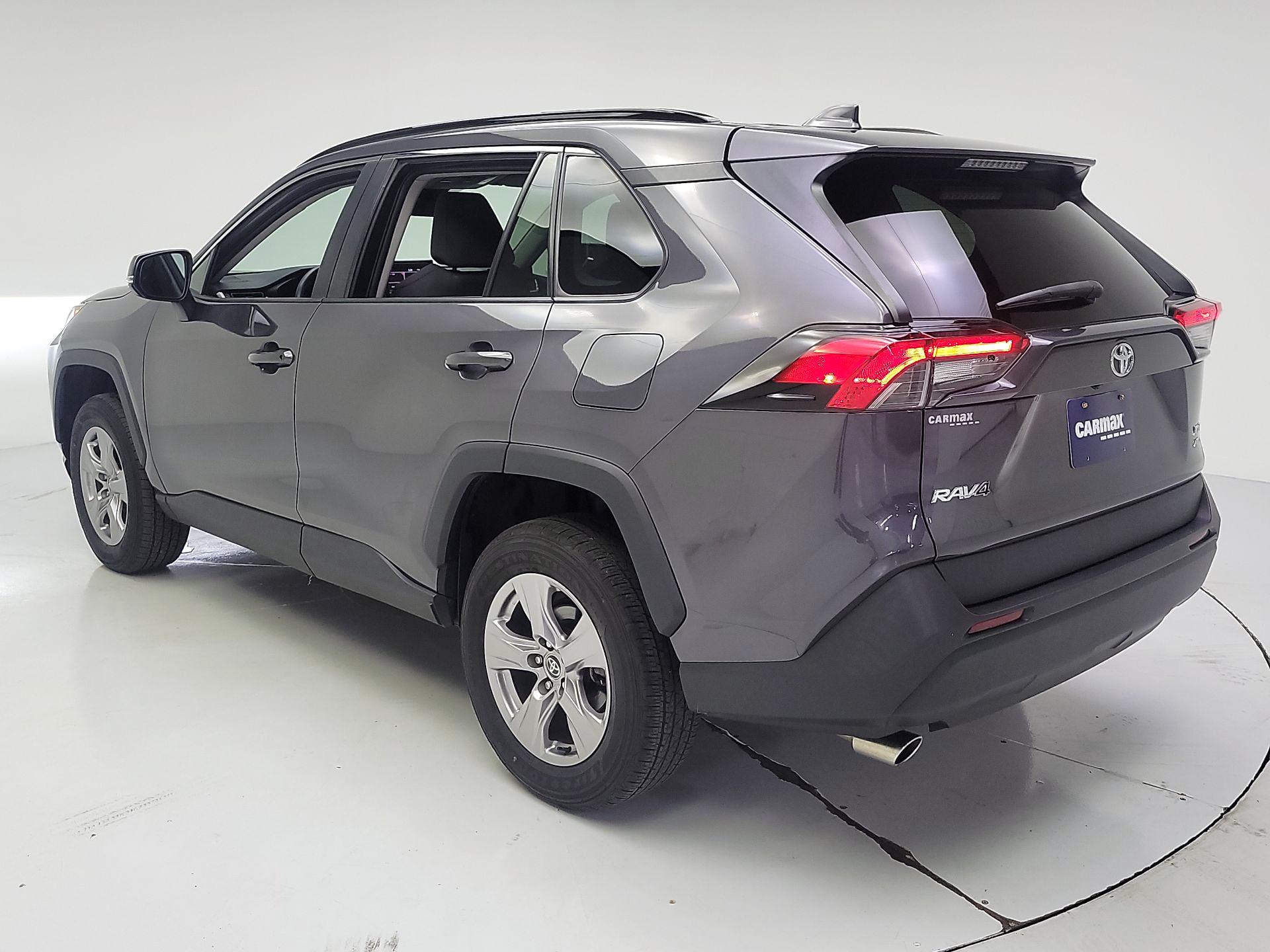 Thumbnail: 2022 Toyota RAV4 - 7