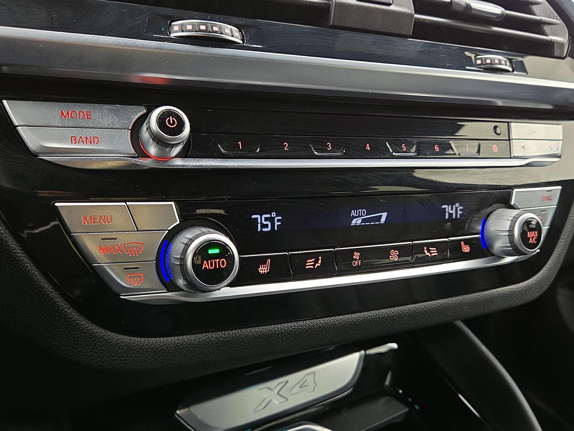 Thumbnail: 2021 BMW X4 - 17