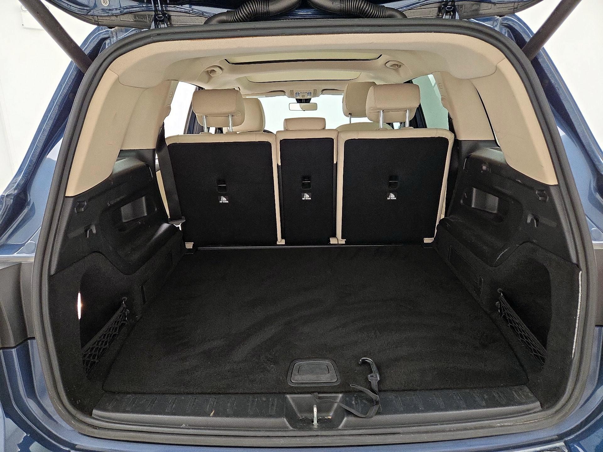 Thumbnail: 2020 Mercedes-Benz GLB - 19