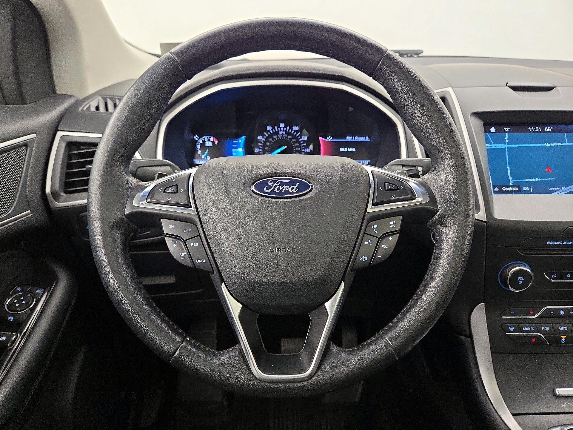 Thumbnail: 2017 Ford Edge - 10