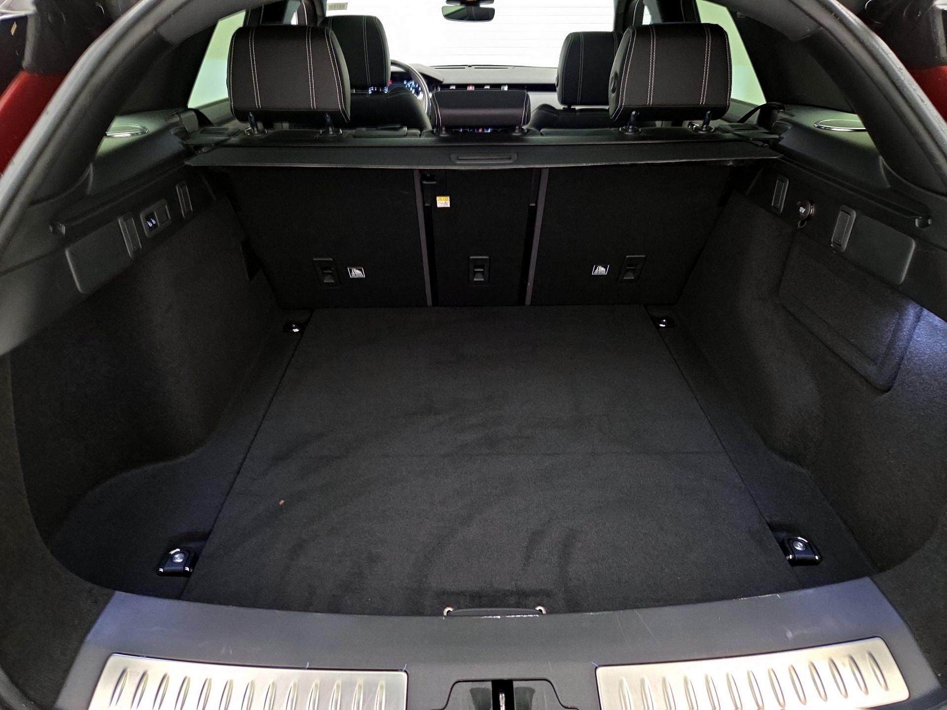 Thumbnail: 2019 Land Rover Range Rover Velar - 20