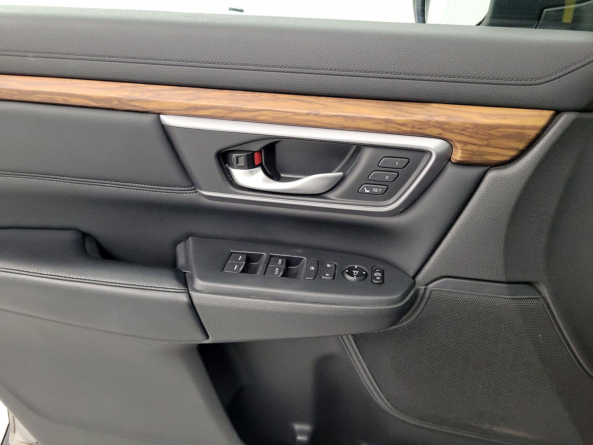 Thumbnail: 2017 Honda CR-V - 12