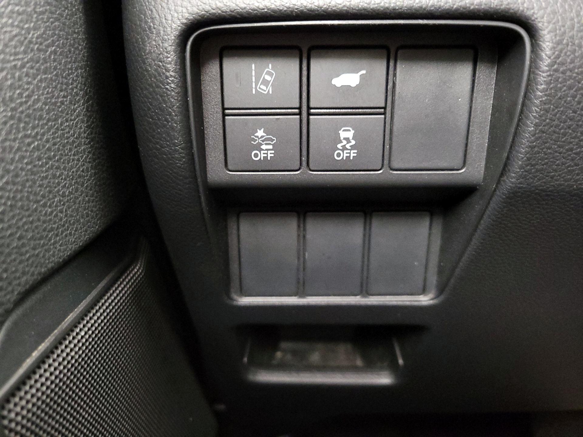 Thumbnail: 2017 Honda CR-V - 13