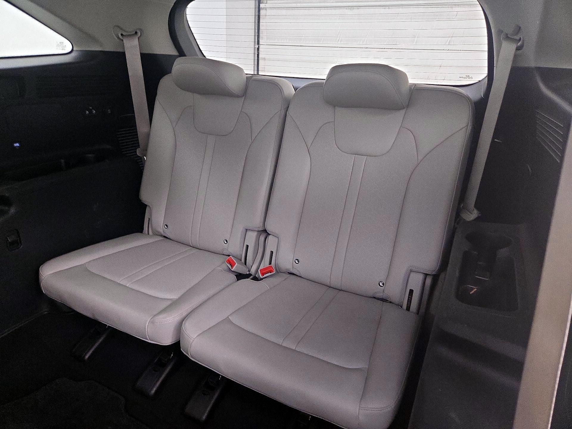 Thumbnail: 2021 Kia Sorento - 20