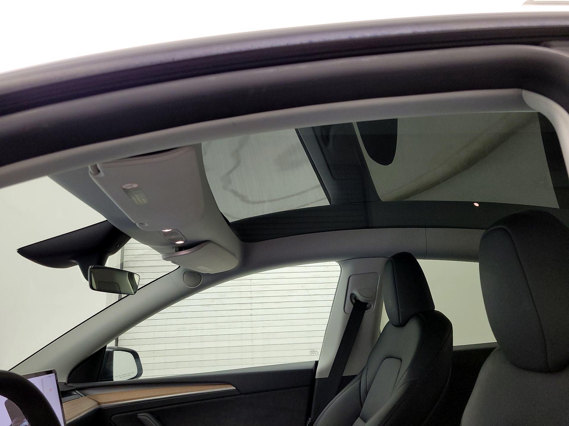 Thumbnail: 2025 Tesla Model Y - 18