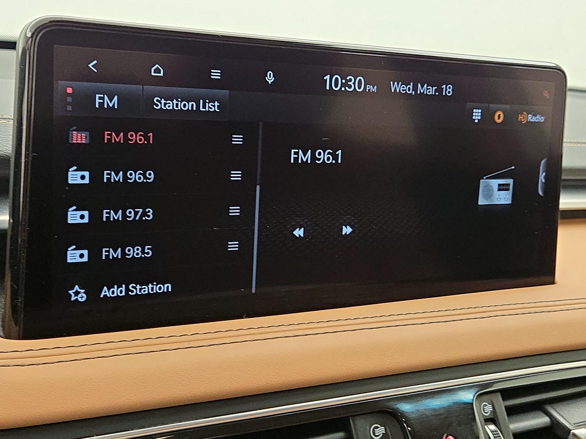 Thumbnail: 2022 Genesis G70 - 15