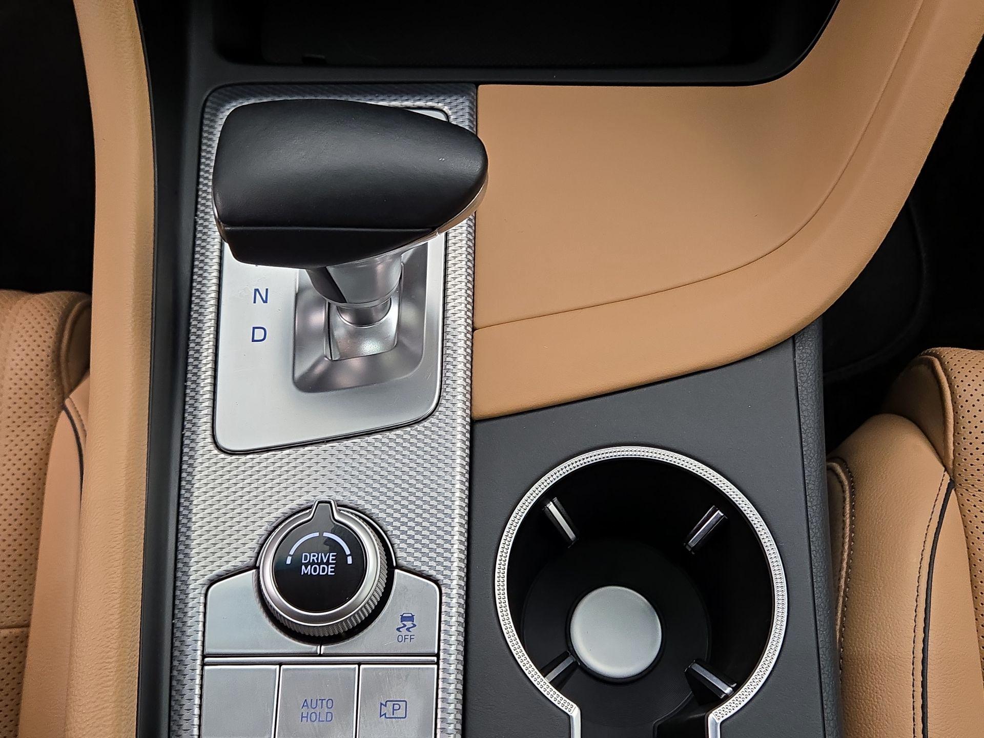 Thumbnail: 2022 Genesis G70 - 17