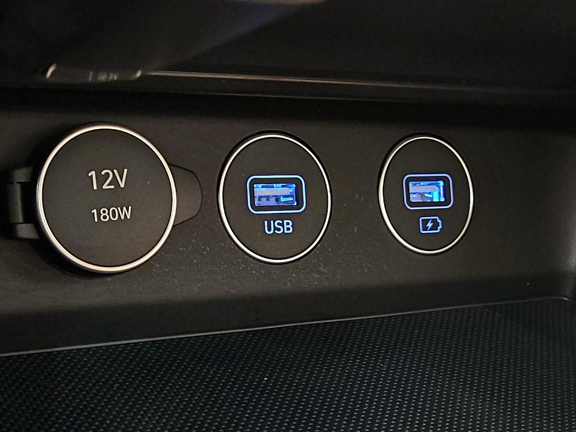 Thumbnail: 2022 Genesis G70 - 18