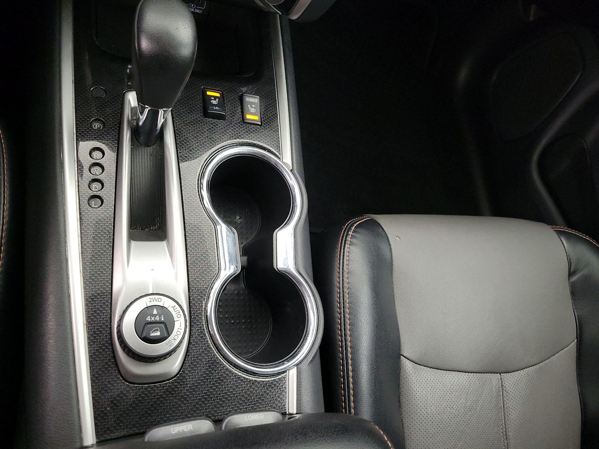 Thumbnail: 2020 Nissan Pathfinder - 18