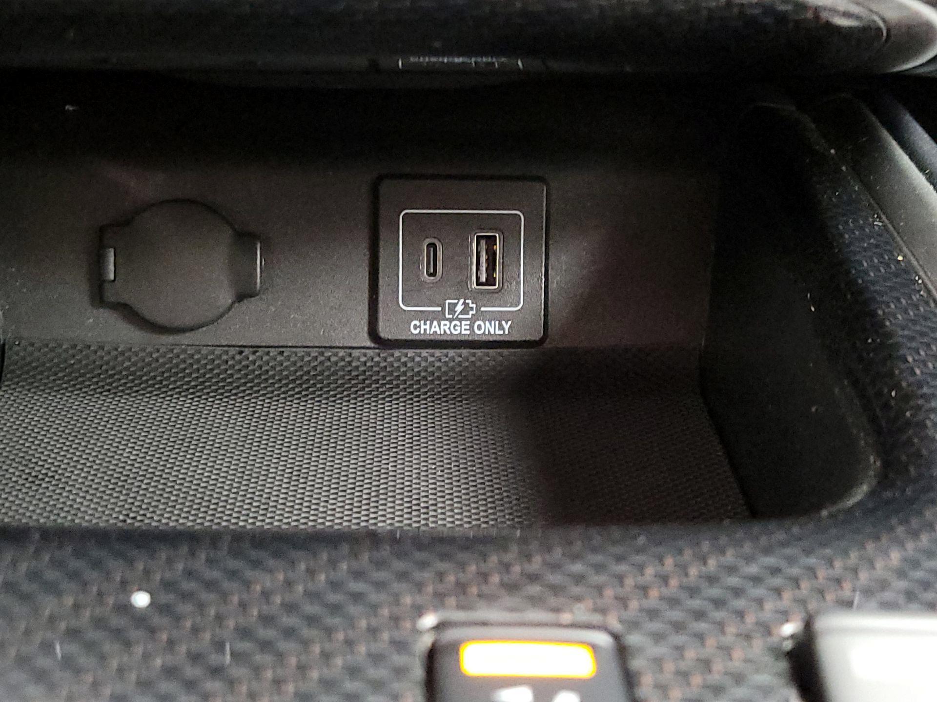 Thumbnail: 2020 Nissan Pathfinder - 19