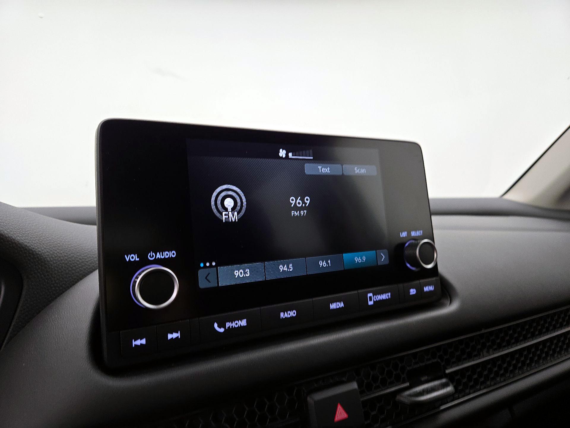 Thumbnail: 2025 Honda HR-V - 15