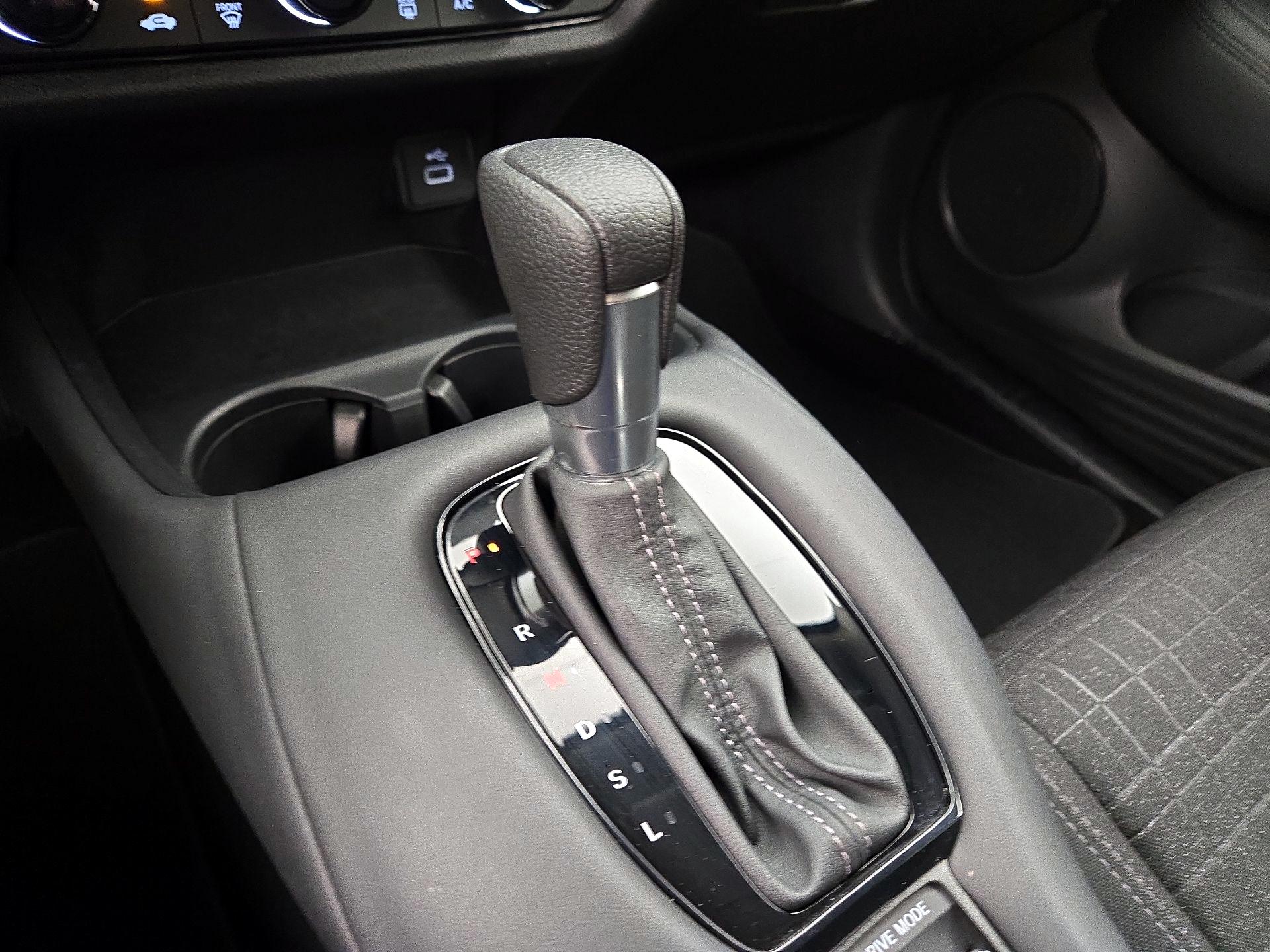 Thumbnail: 2025 Honda HR-V - 17