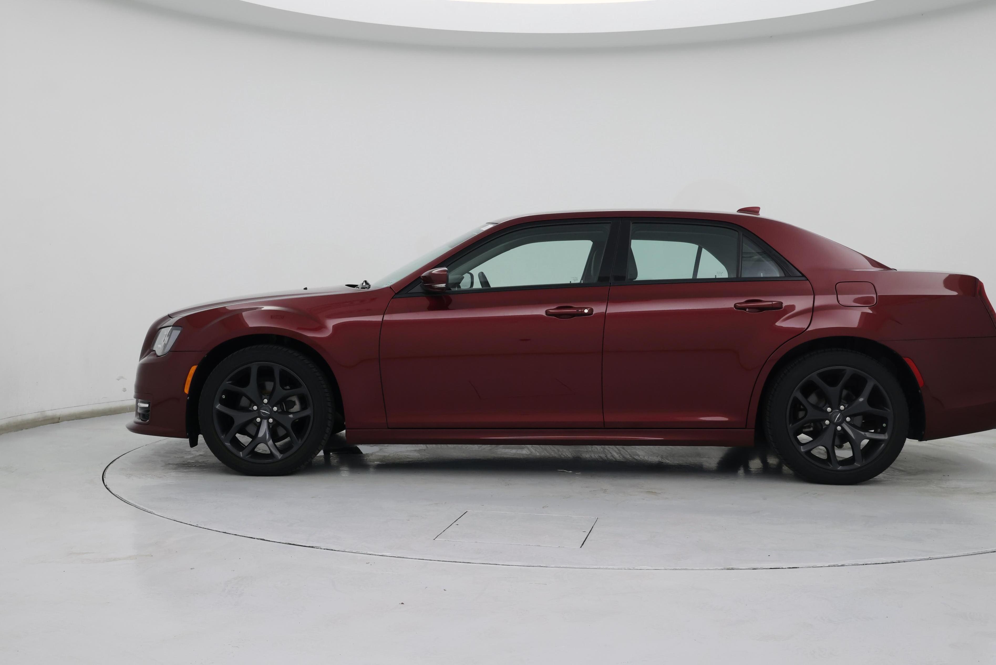 Thumbnail: 2022 Chrysler 300 - 3