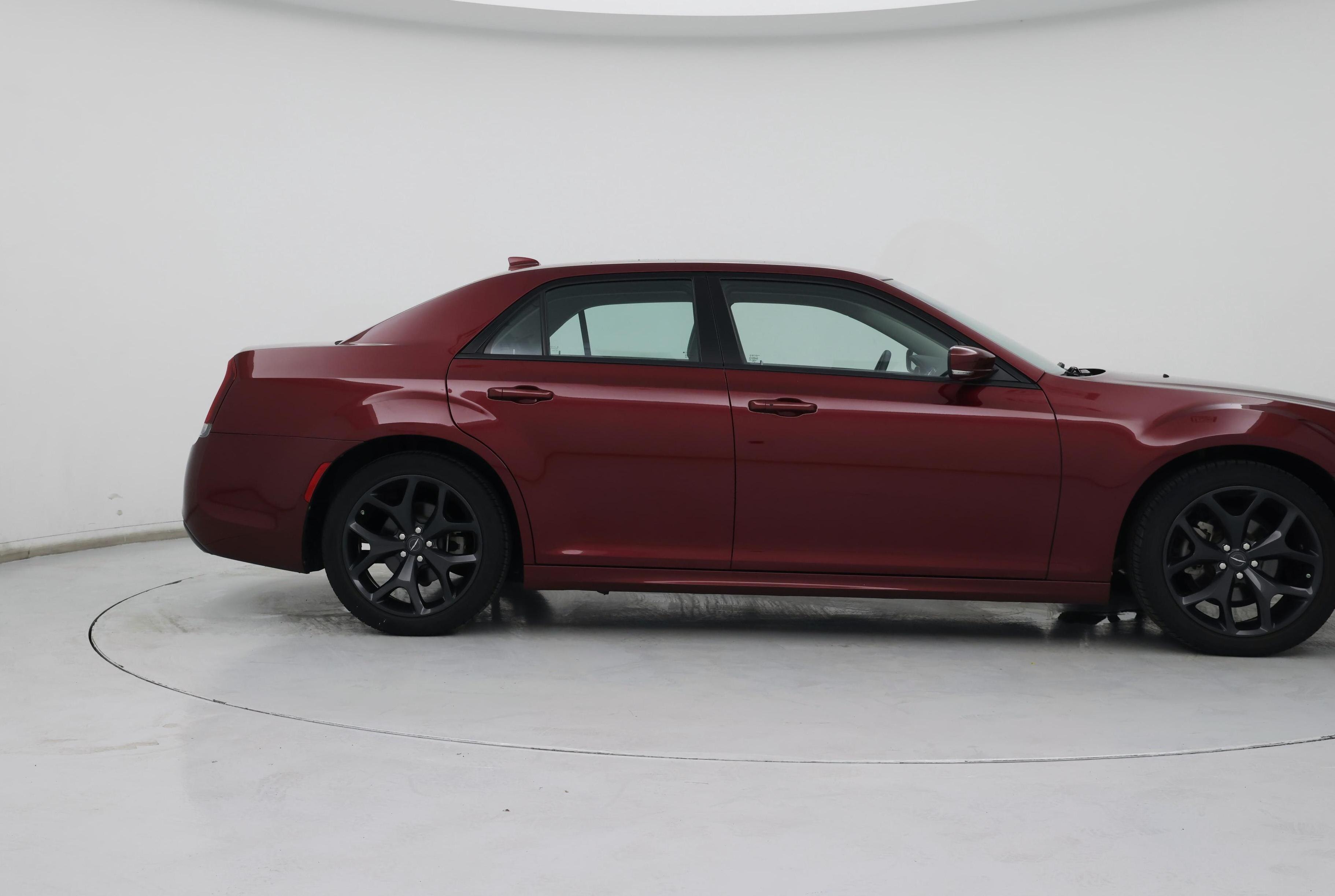 Thumbnail: 2022 Chrysler 300 - 7
