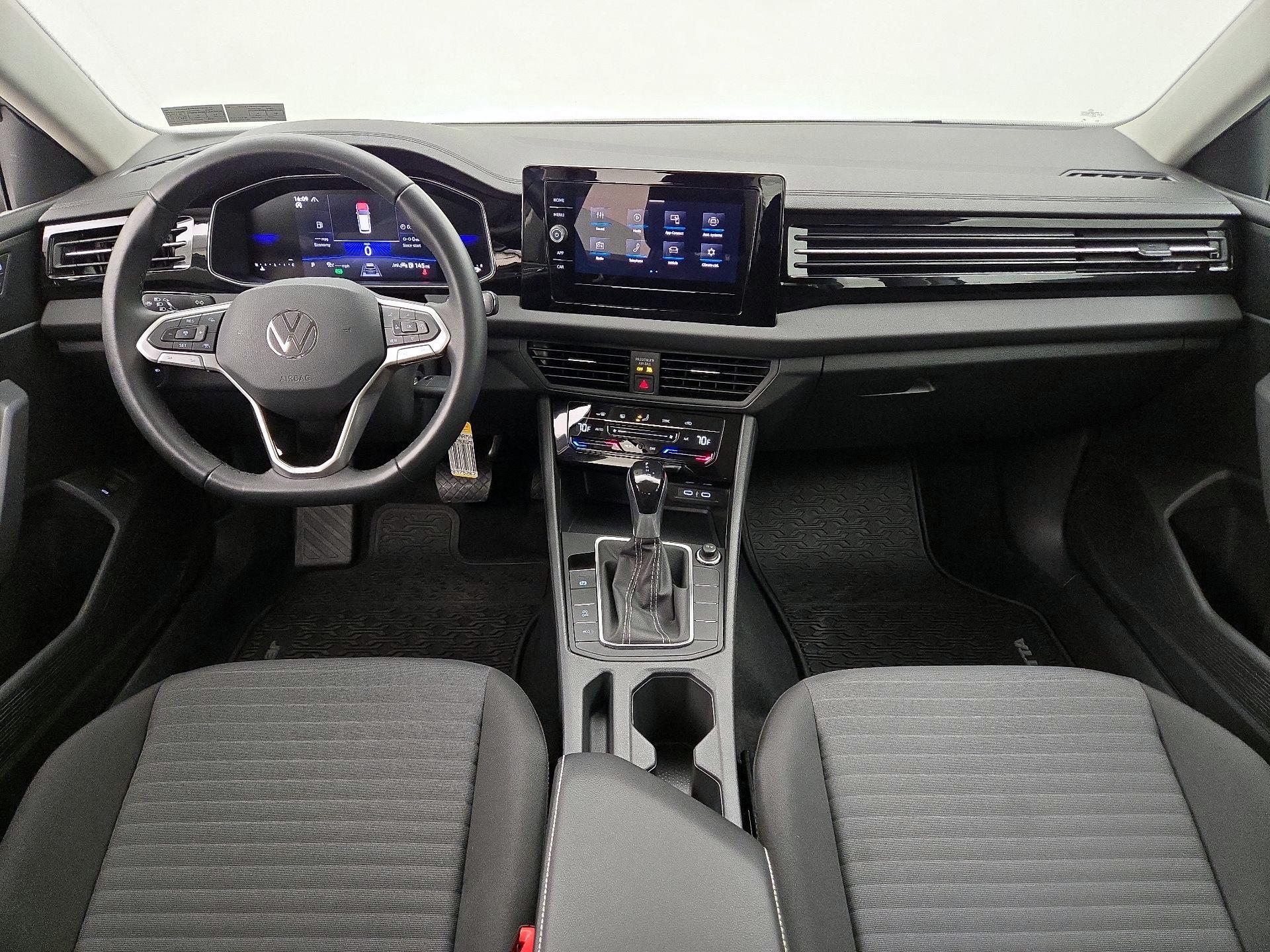 Thumbnail: 2025 Volkswagen Jetta - 9