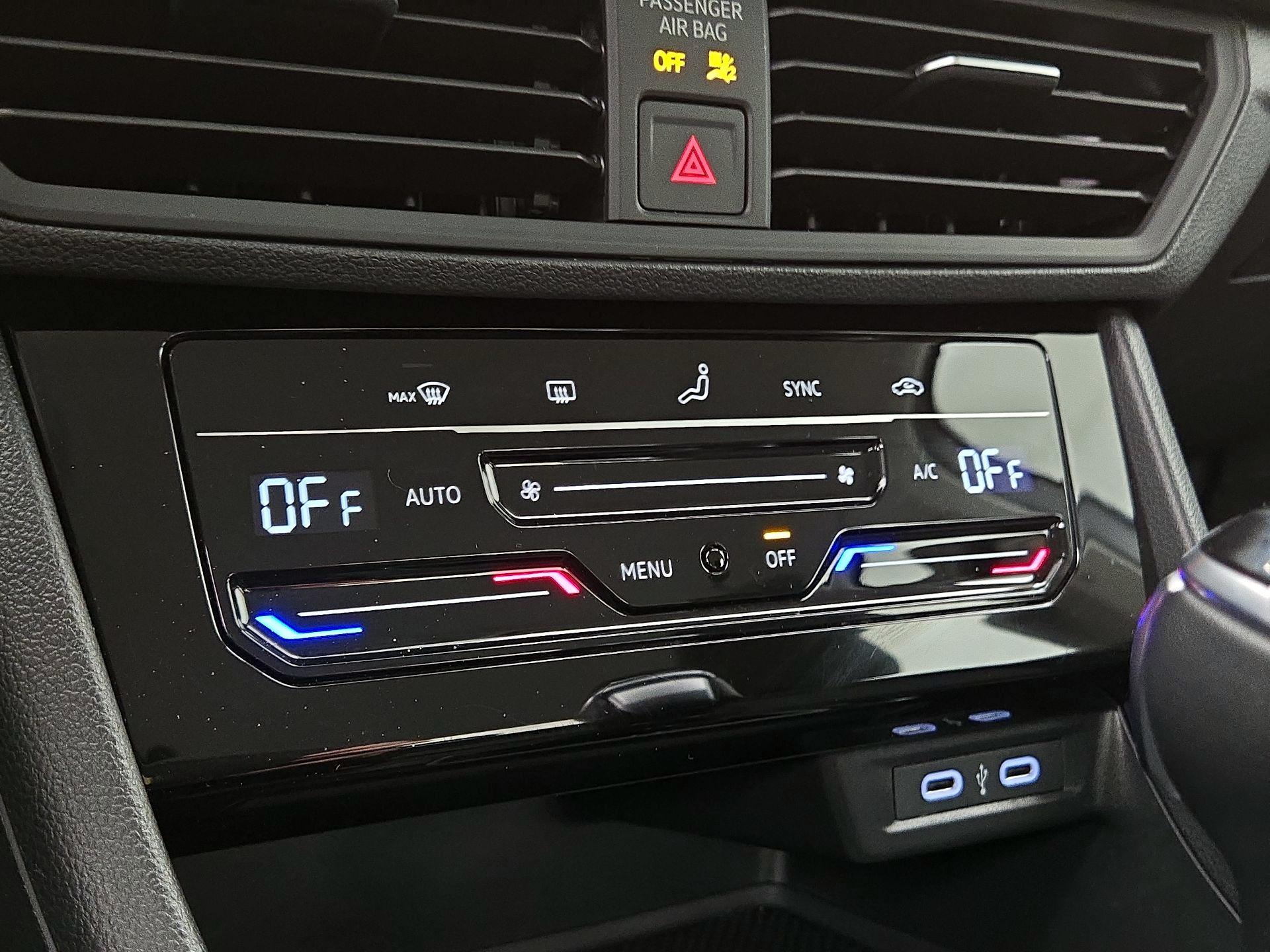 Thumbnail: 2025 Volkswagen Jetta - 16