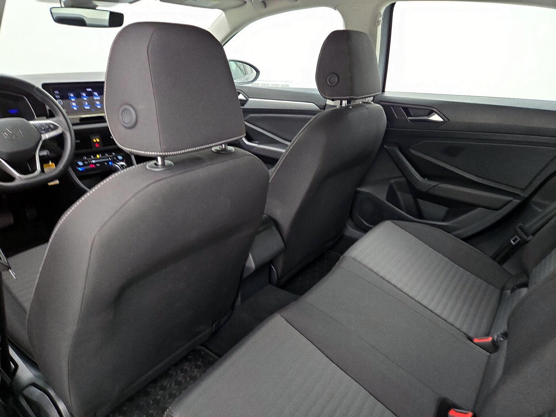 Thumbnail: 2025 Volkswagen Jetta - 19