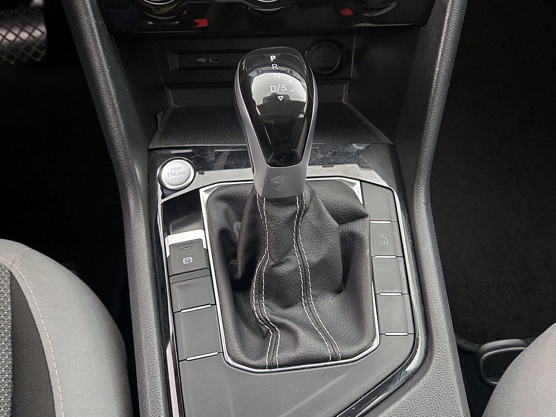 Thumbnail: 2024 Volkswagen Taos - 17