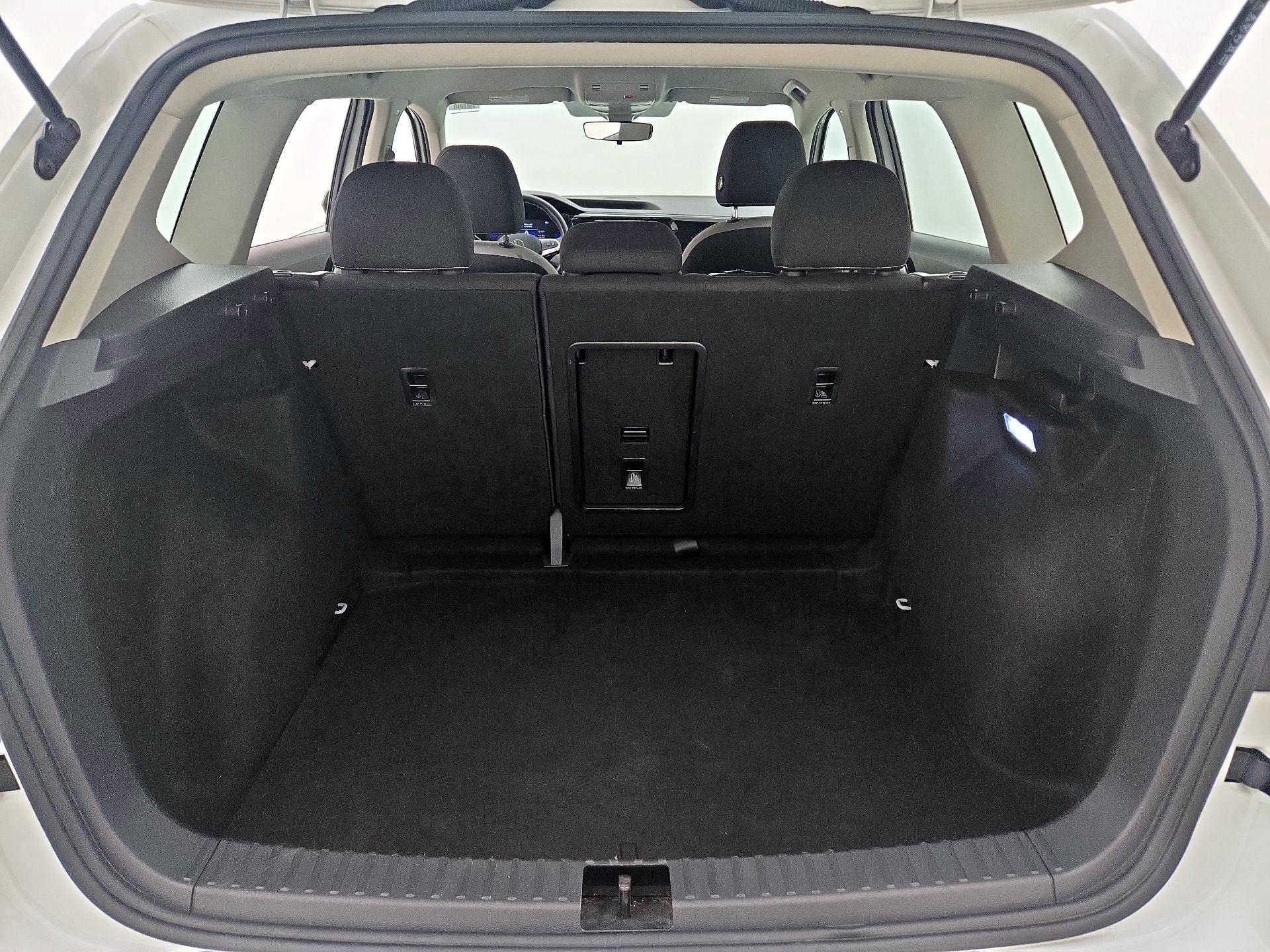 Thumbnail: 2024 Volkswagen Taos - 20