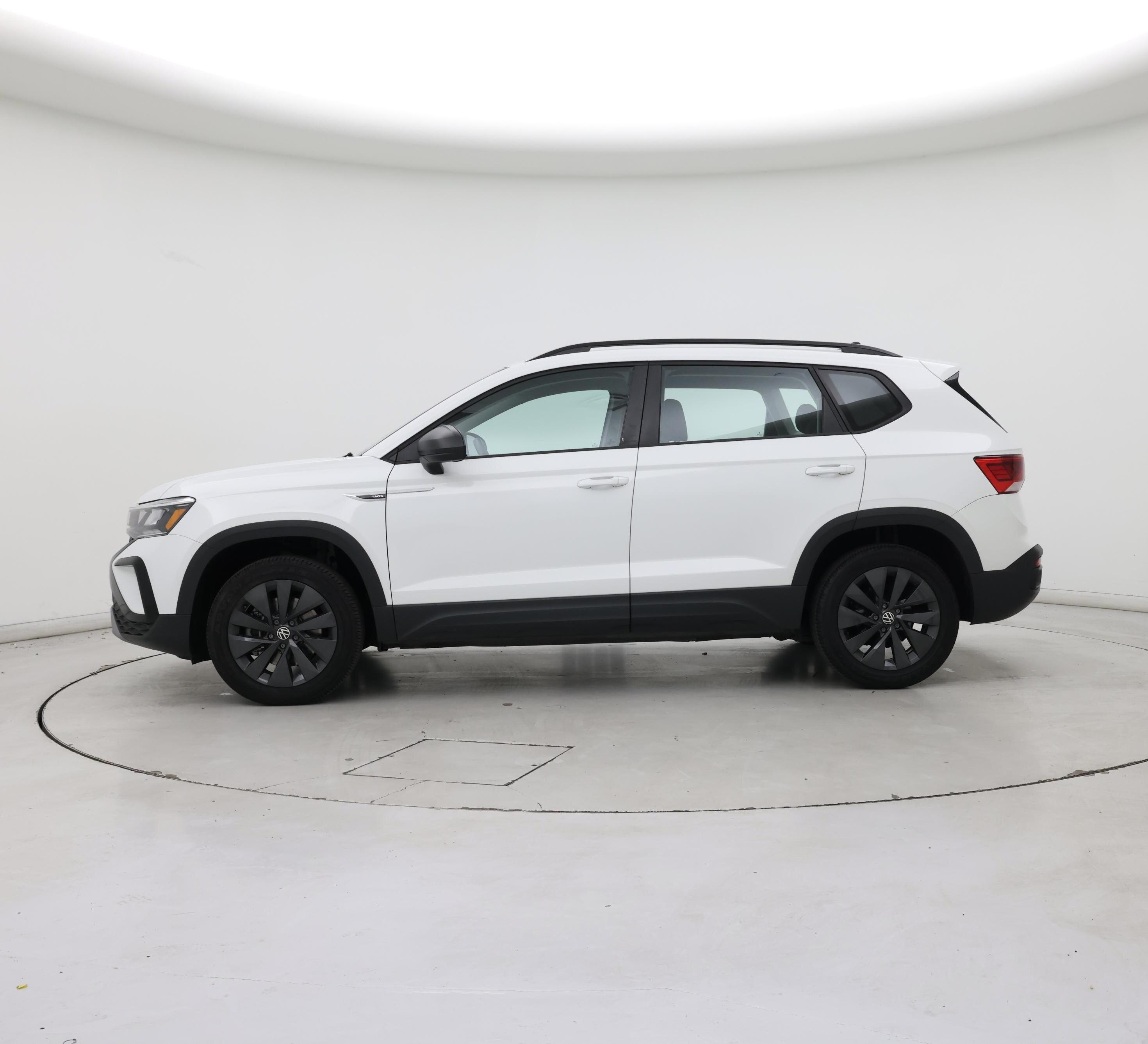 Thumbnail: 2024 Volkswagen Taos - 3