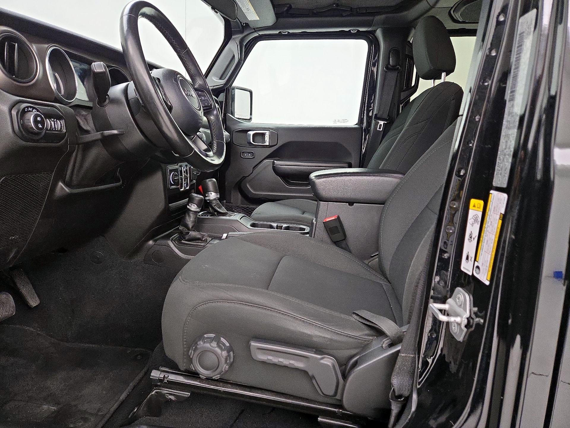 Thumbnail: 2020 Jeep Gladiator - 11