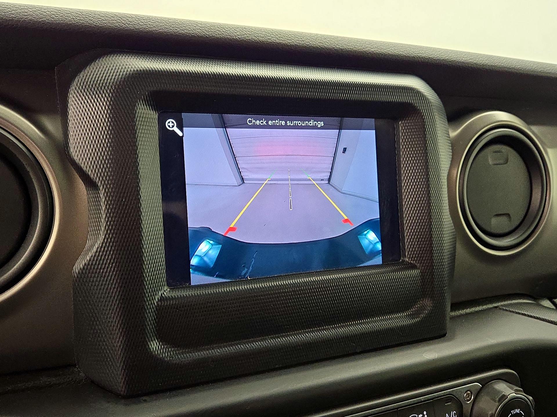 Thumbnail: 2020 Jeep Gladiator - 14