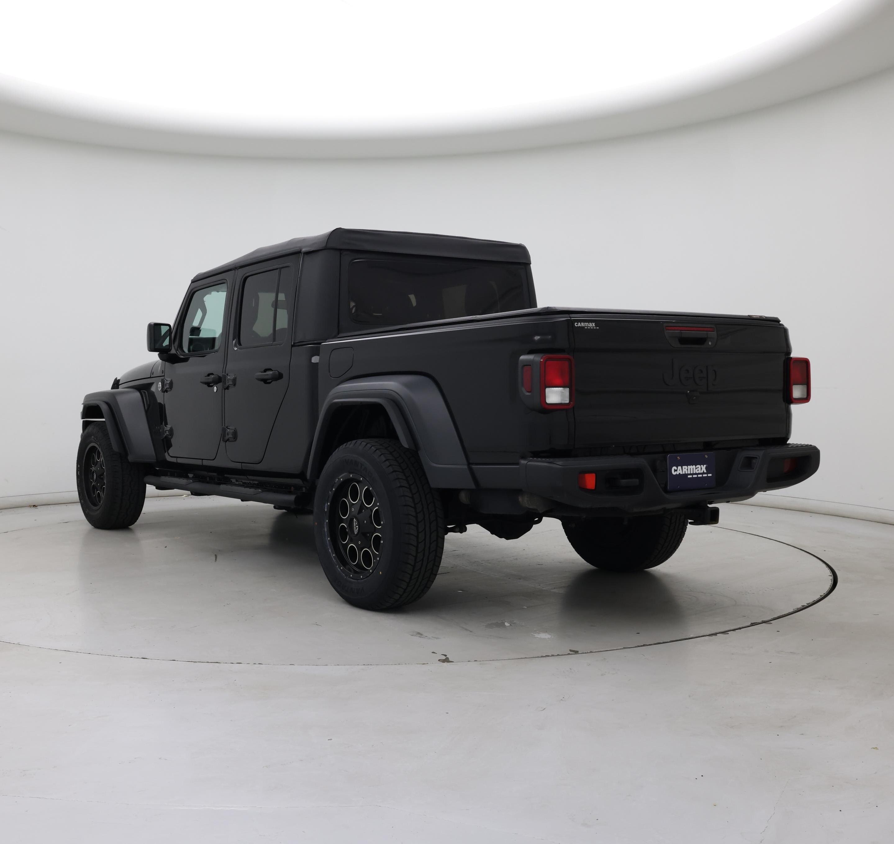 Thumbnail: 2020 Jeep Gladiator - 2