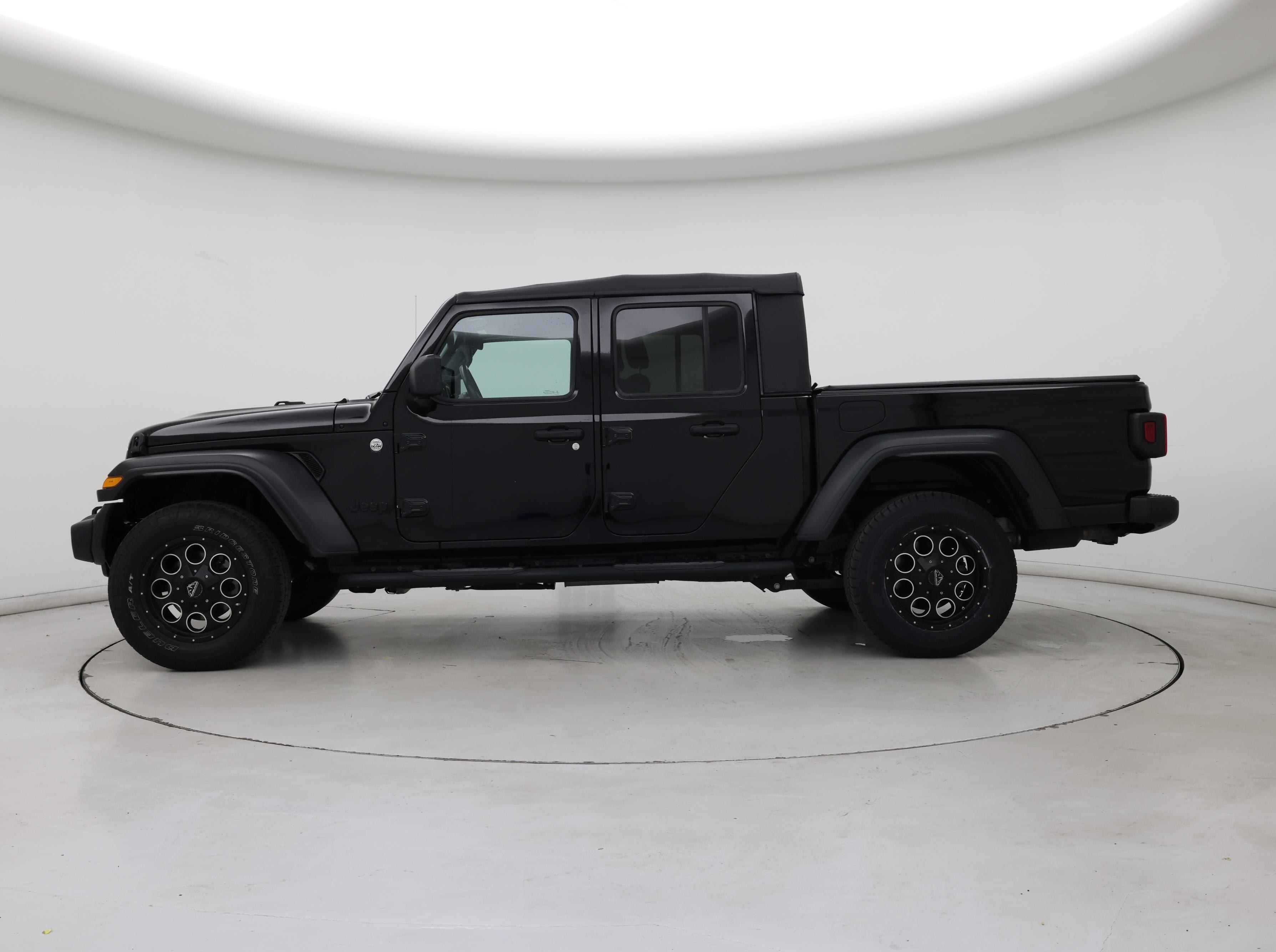 Thumbnail: 2020 Jeep Gladiator - 3