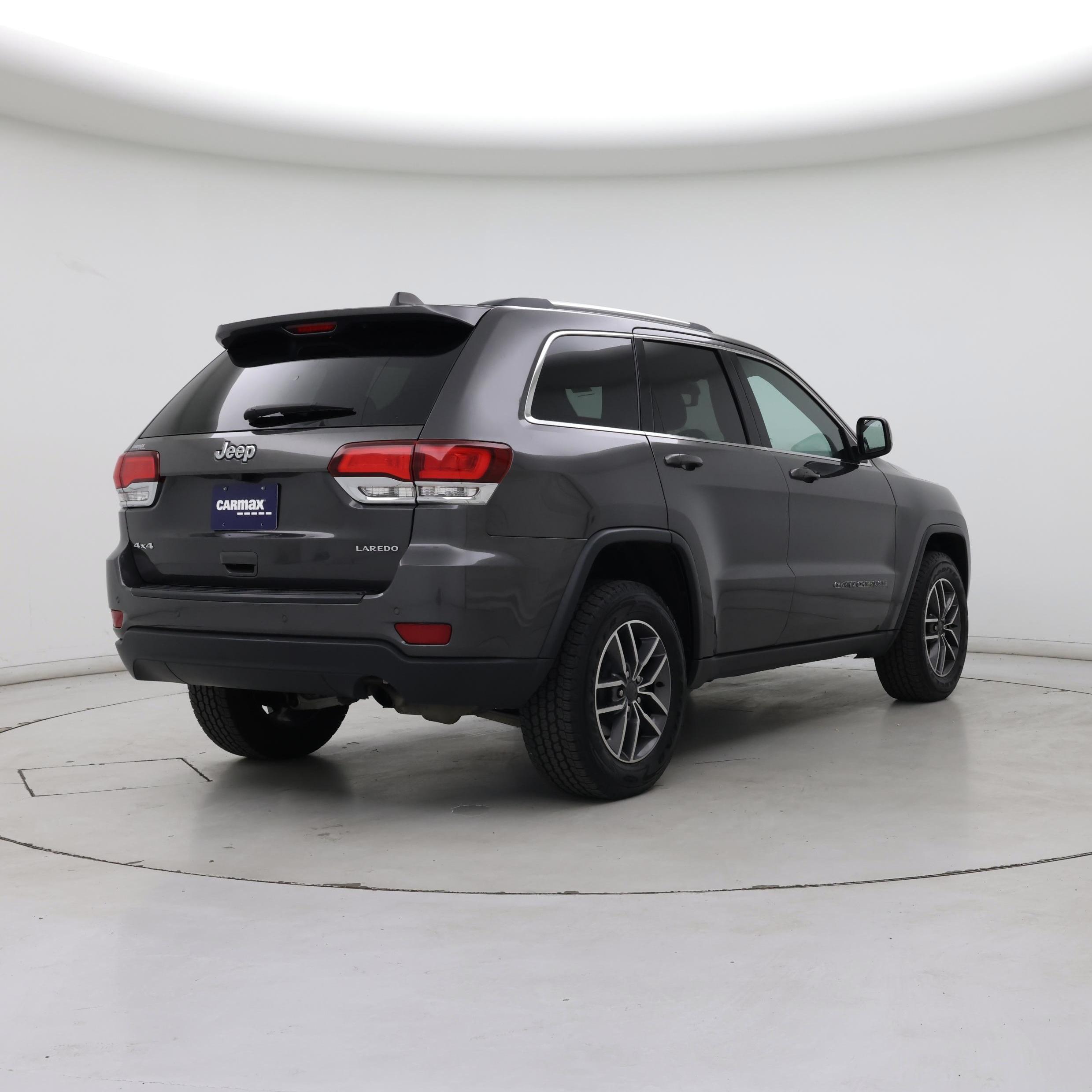 Thumbnail: 2020 Jeep Grand Cherokee - 8