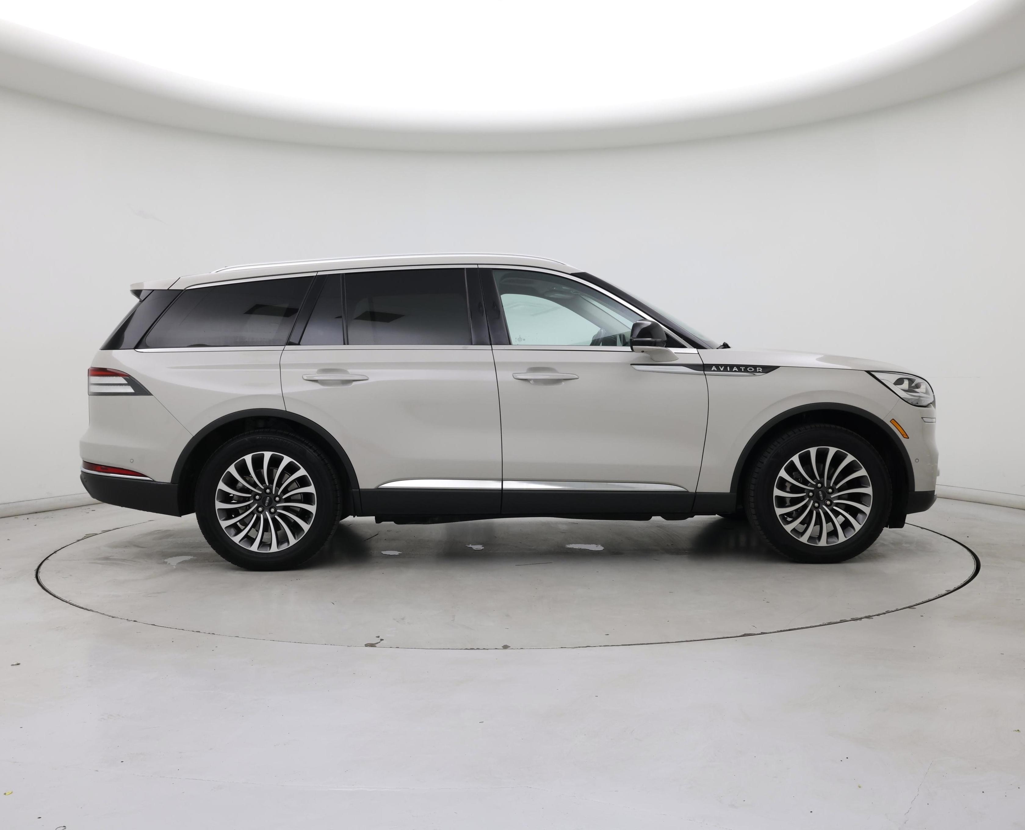 Thumbnail: 2021 Lincoln Aviator - 7