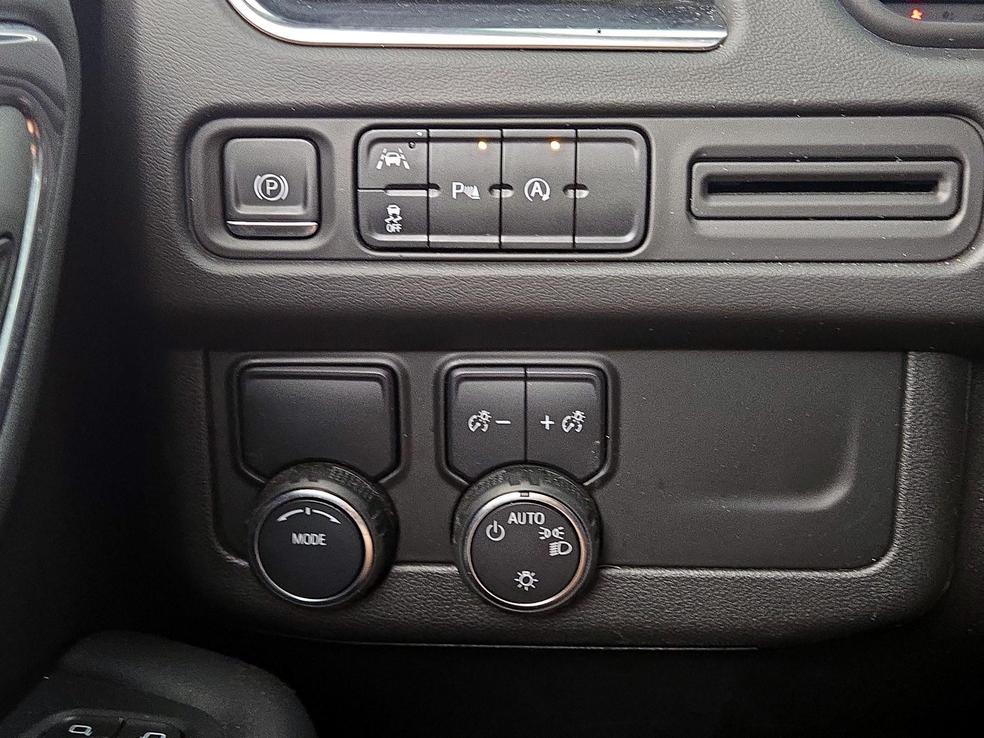 Thumbnail: 2023 Chevrolet Suburban - 13