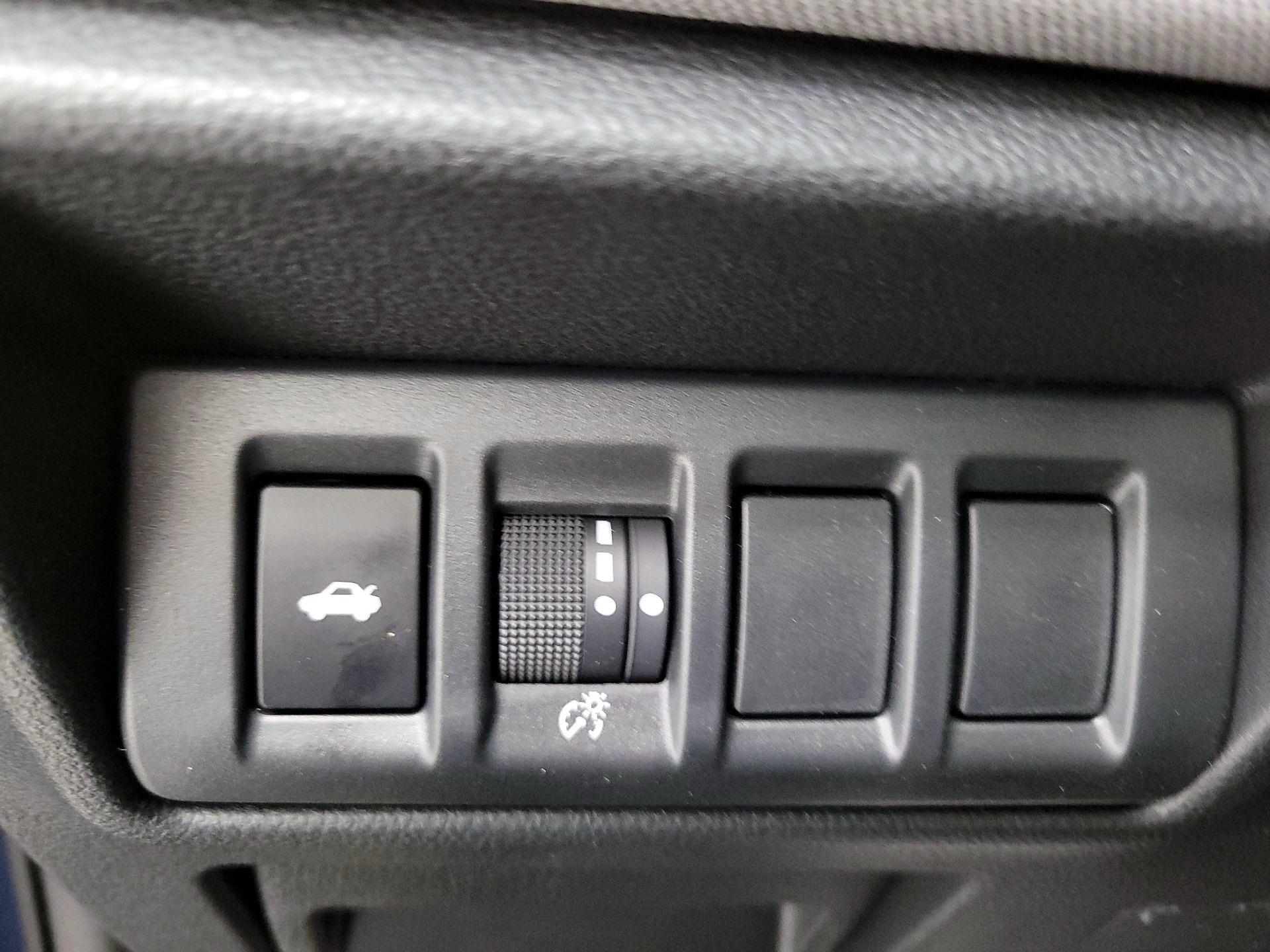 Thumbnail: 2025 Subaru Legacy - 13