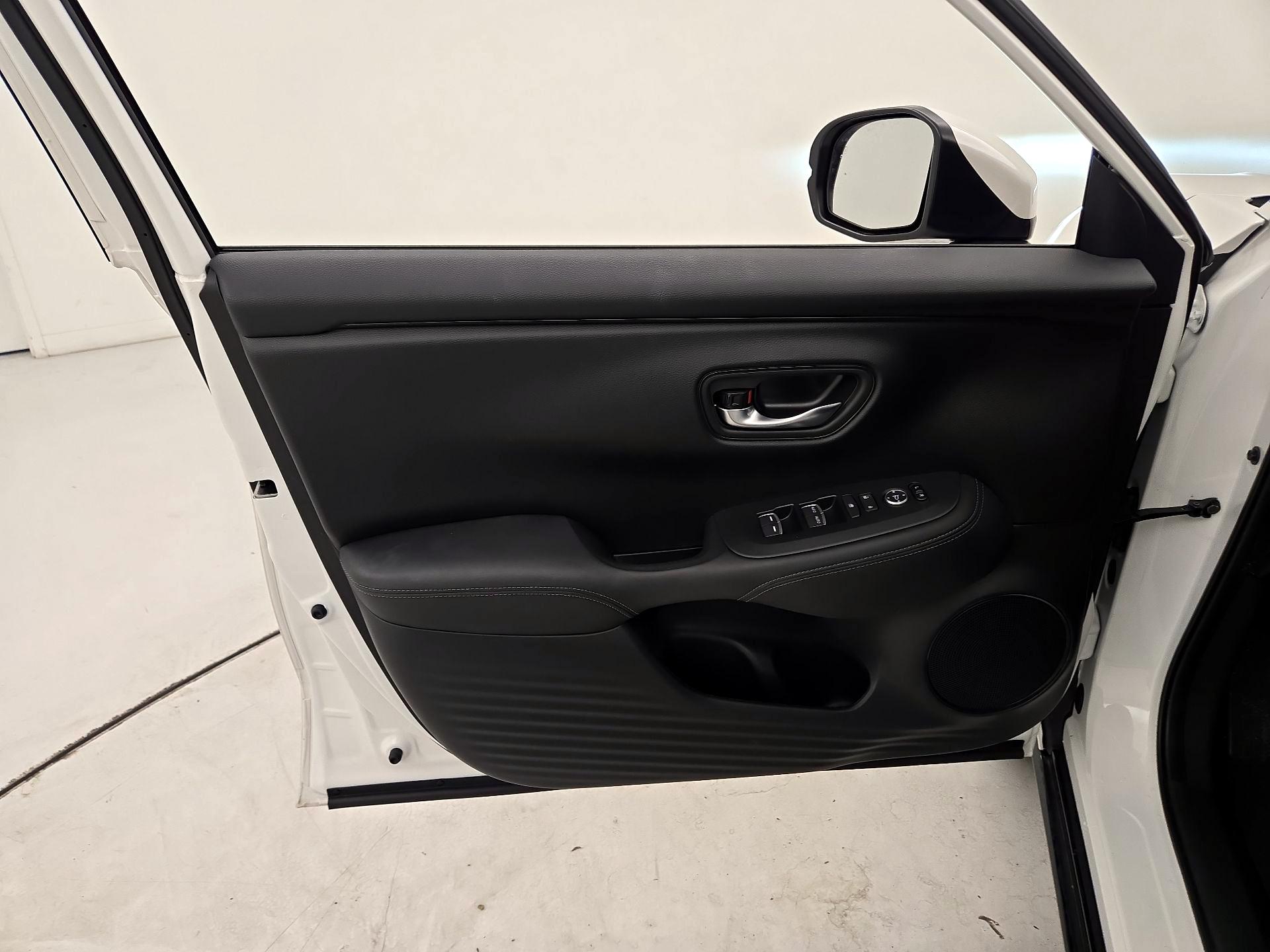 Thumbnail: 2025 Honda HR-V - 12