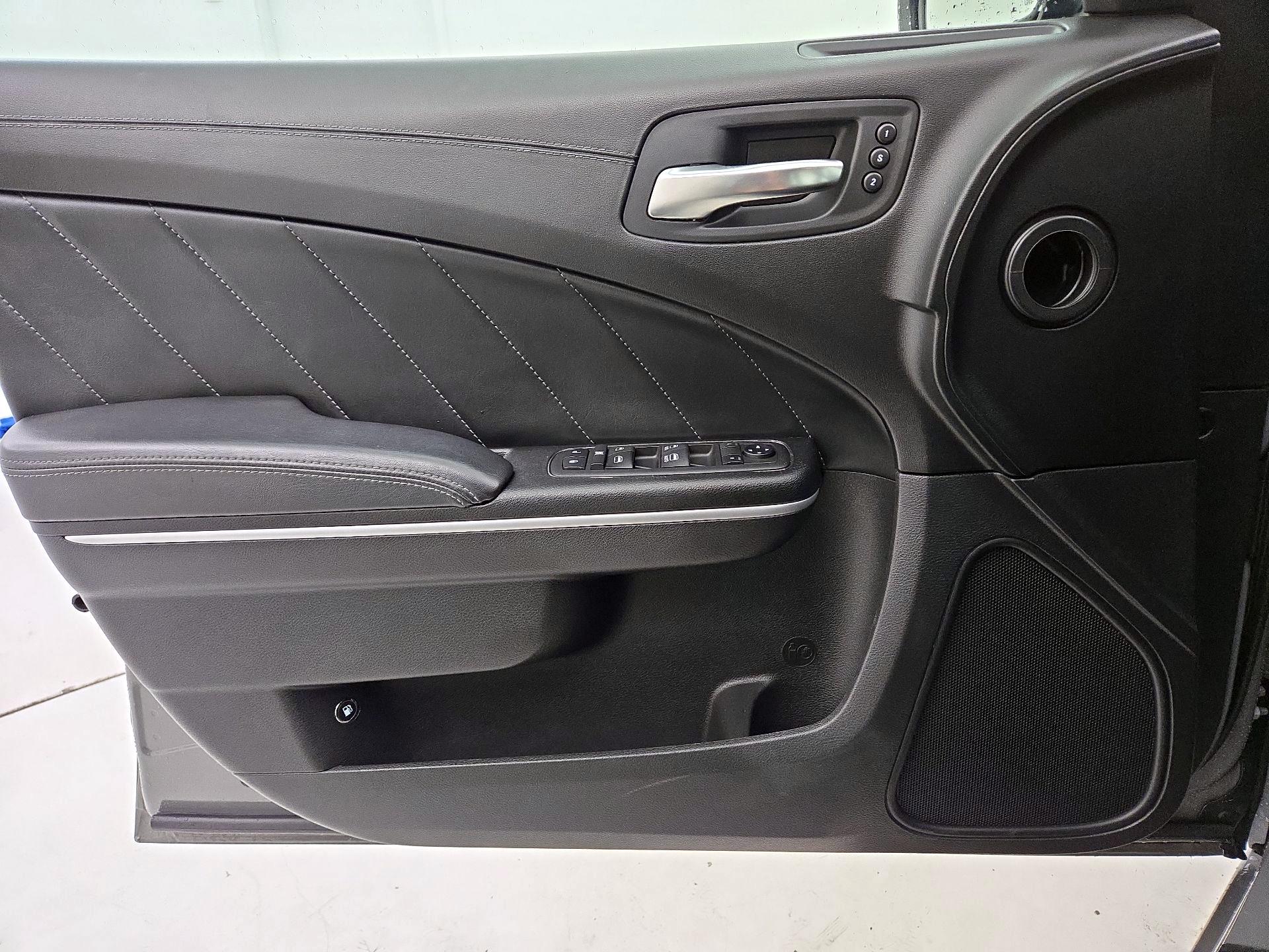 Thumbnail: 2019 Dodge Charger - 12