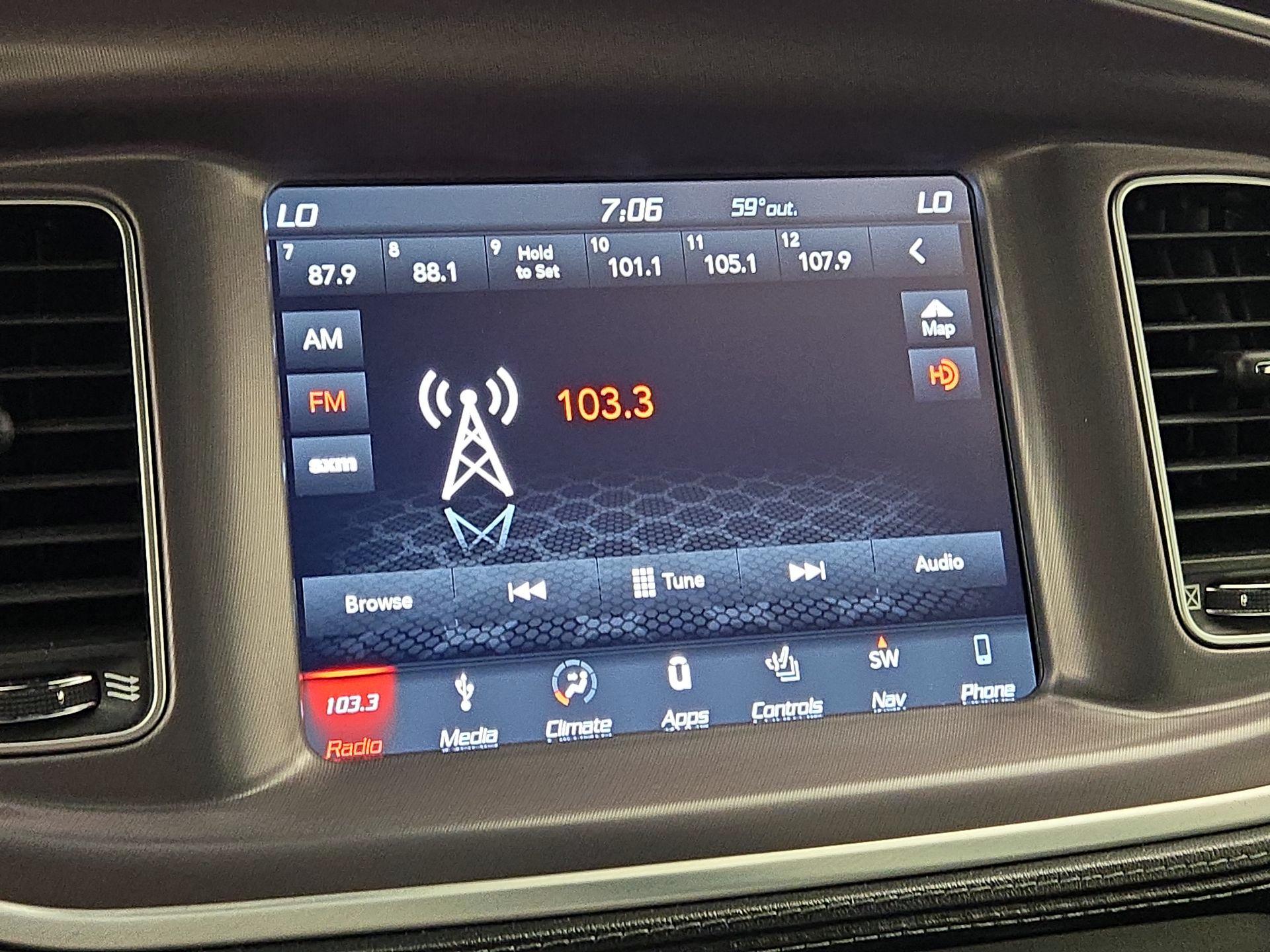 Thumbnail: 2019 Dodge Charger - 16