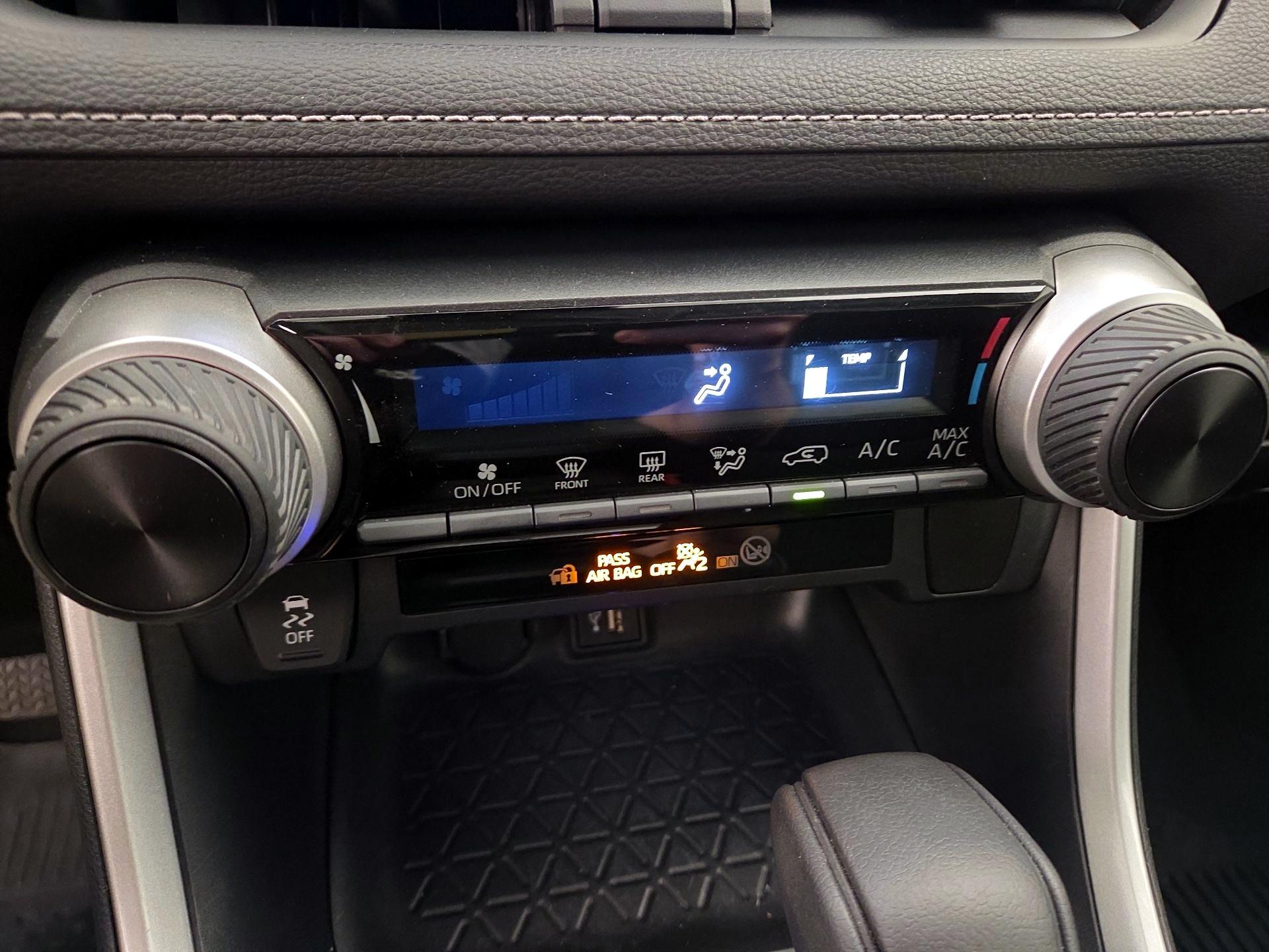 Thumbnail: 2023 Toyota RAV4 - 15