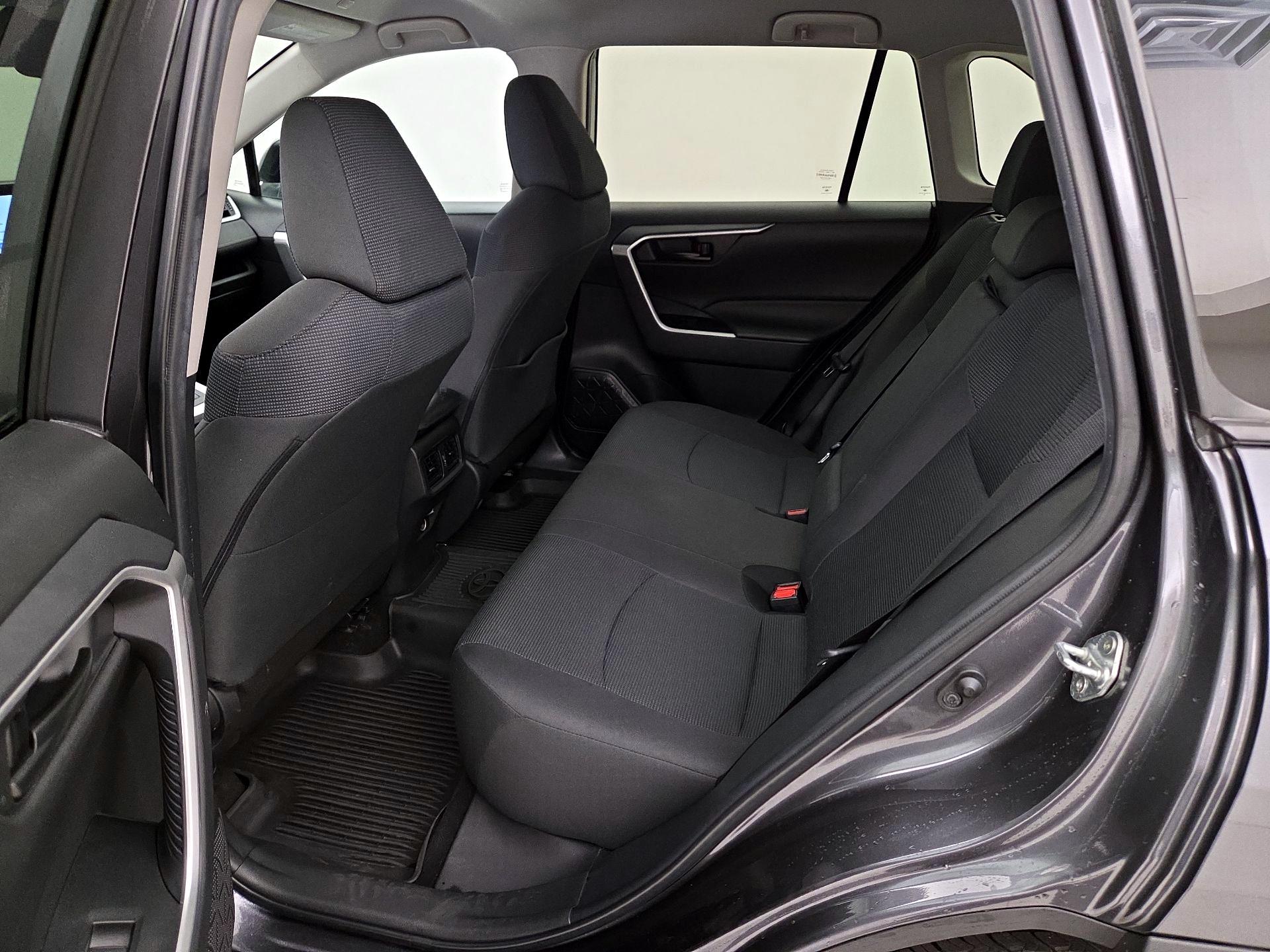 Thumbnail: 2023 Toyota RAV4 - 18