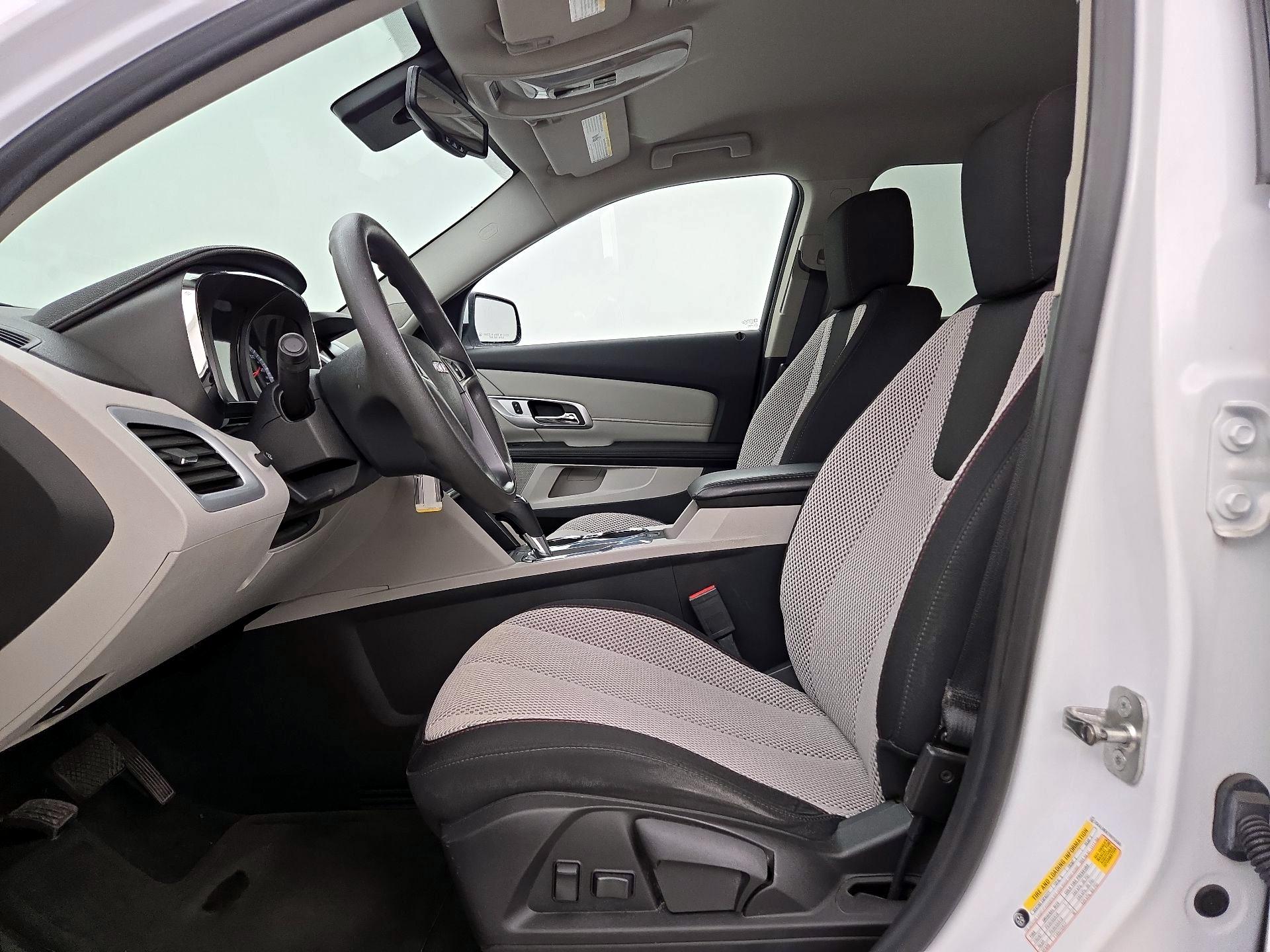 Thumbnail: 2017 GMC Terrain - 11