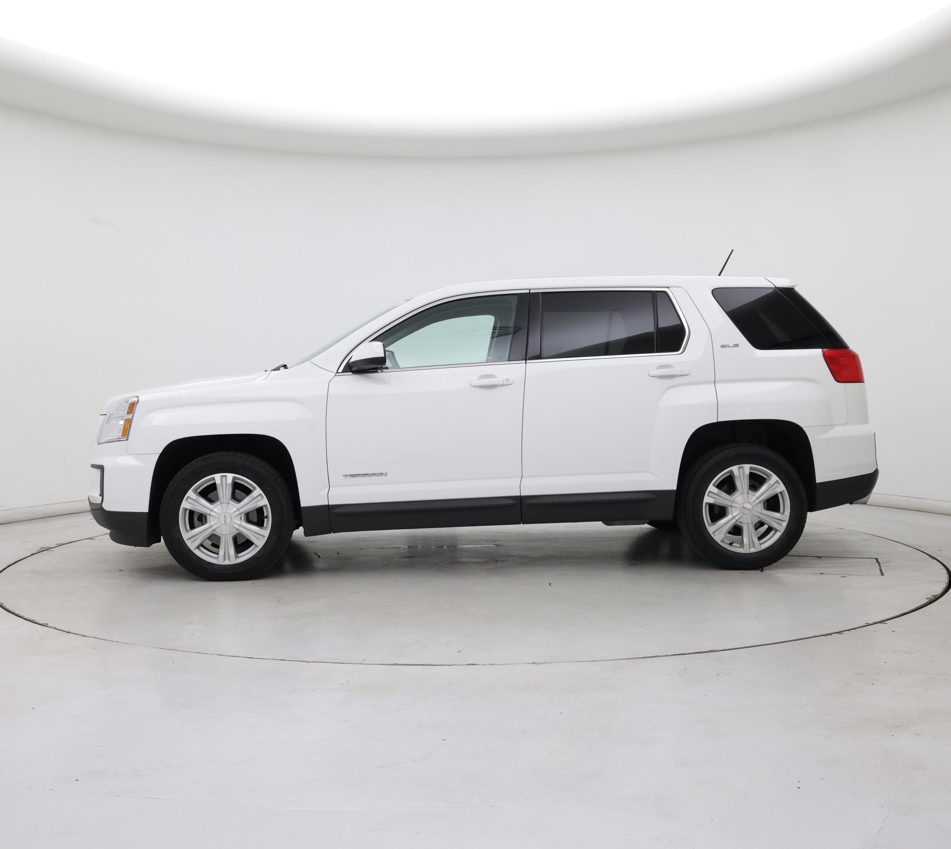 Thumbnail: 2017 GMC Terrain - 3