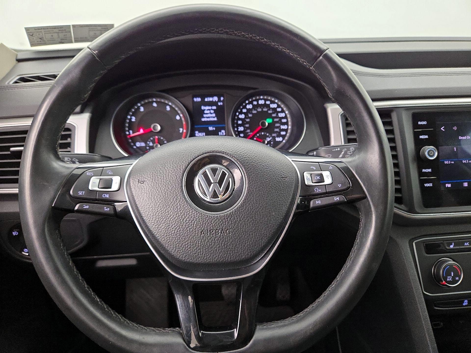 Thumbnail: 2018 Volkswagen Atlas - 10