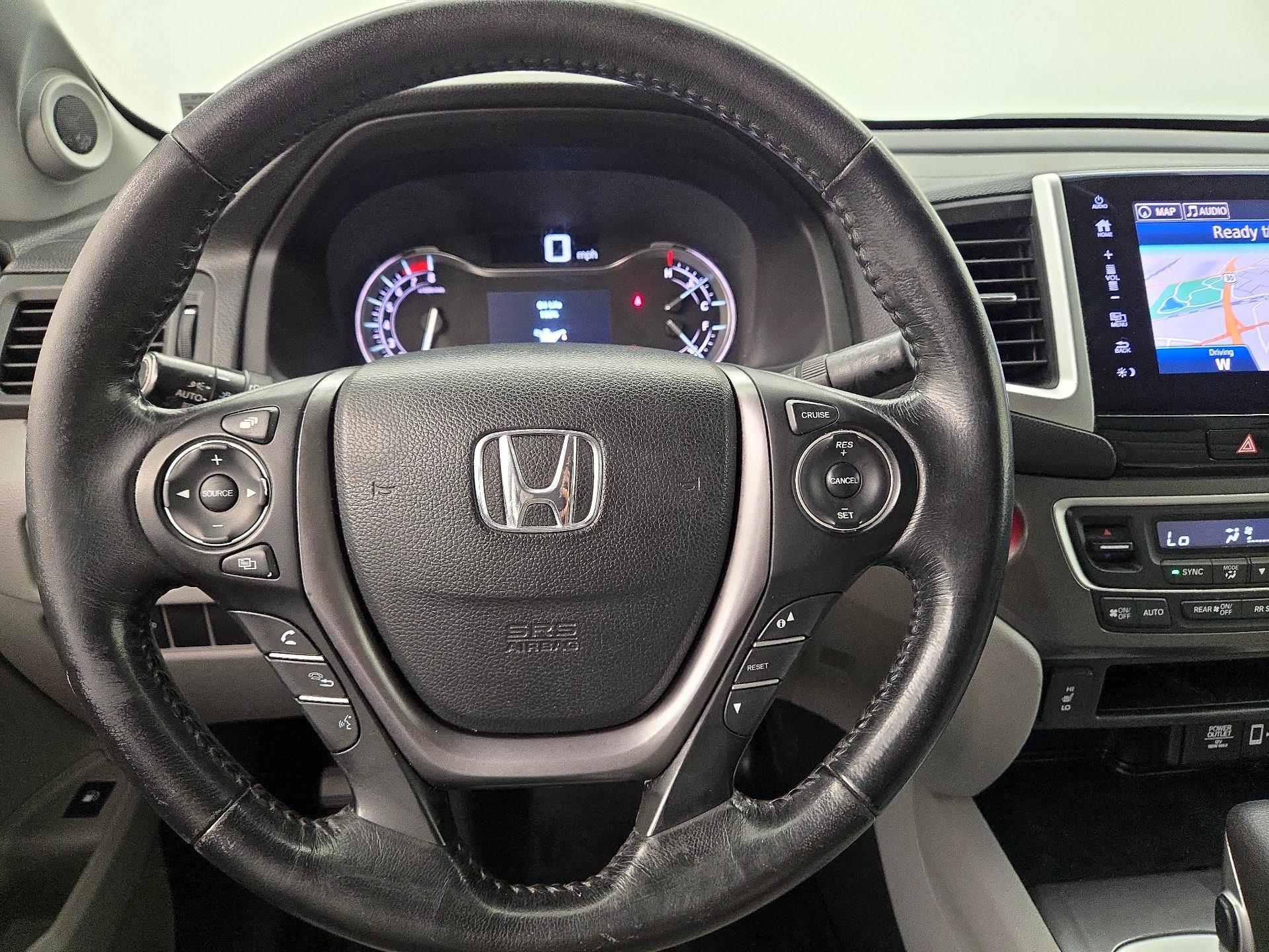 Thumbnail: 2017 Honda Ridgeline - 10