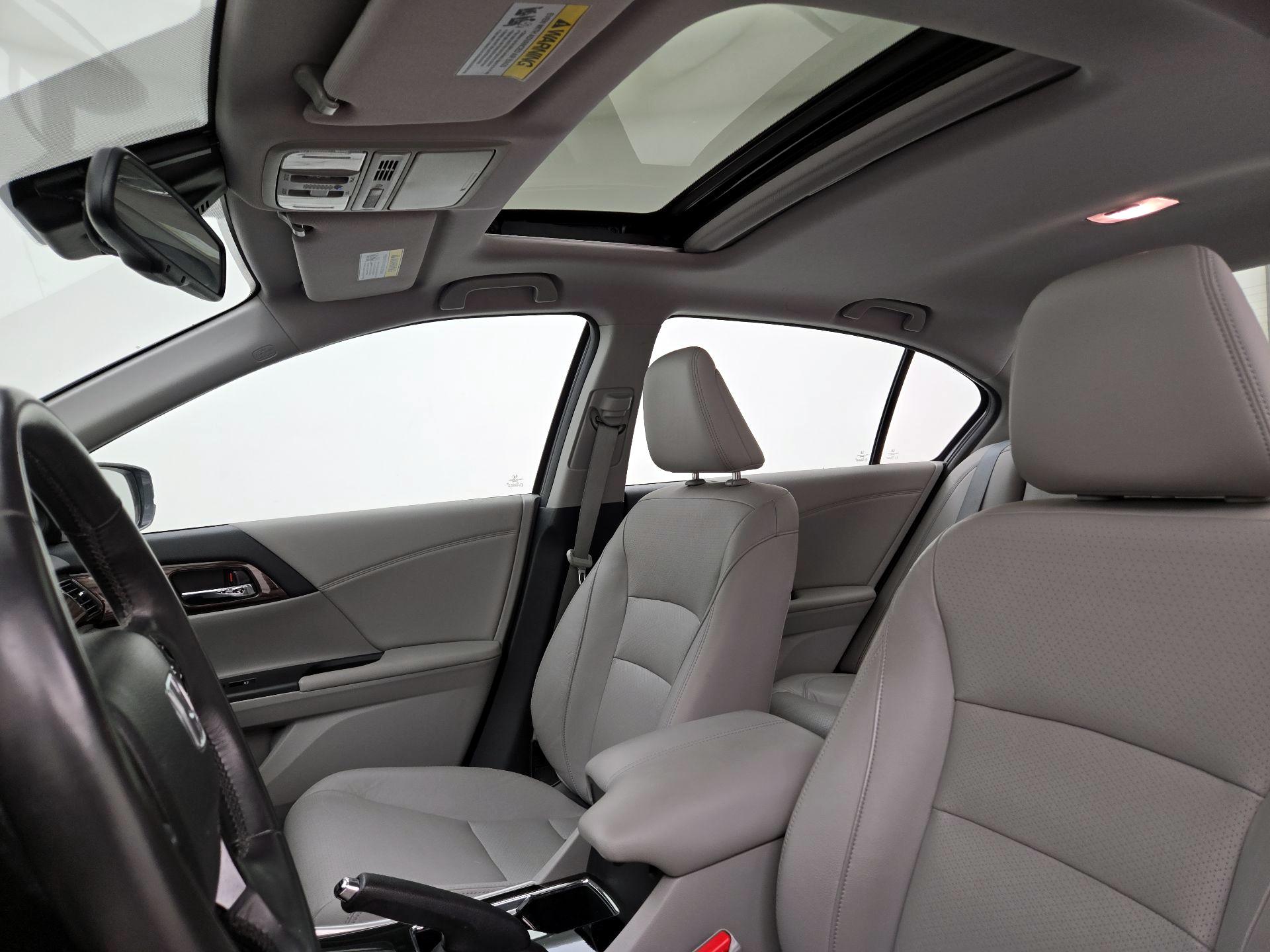 Thumbnail: 2017 Honda Accord - 19