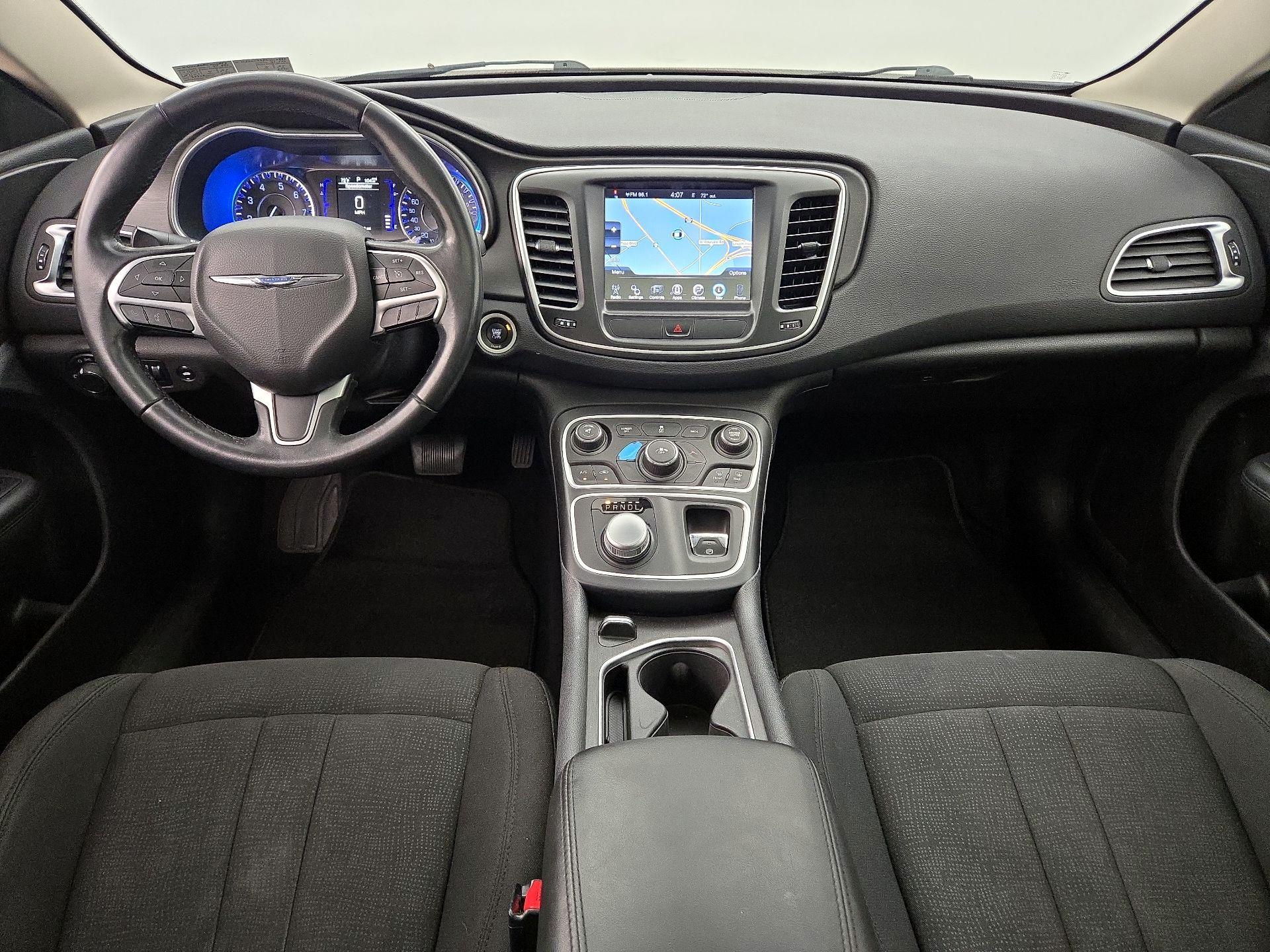 Thumbnail: 2016 Chrysler 200 - 9