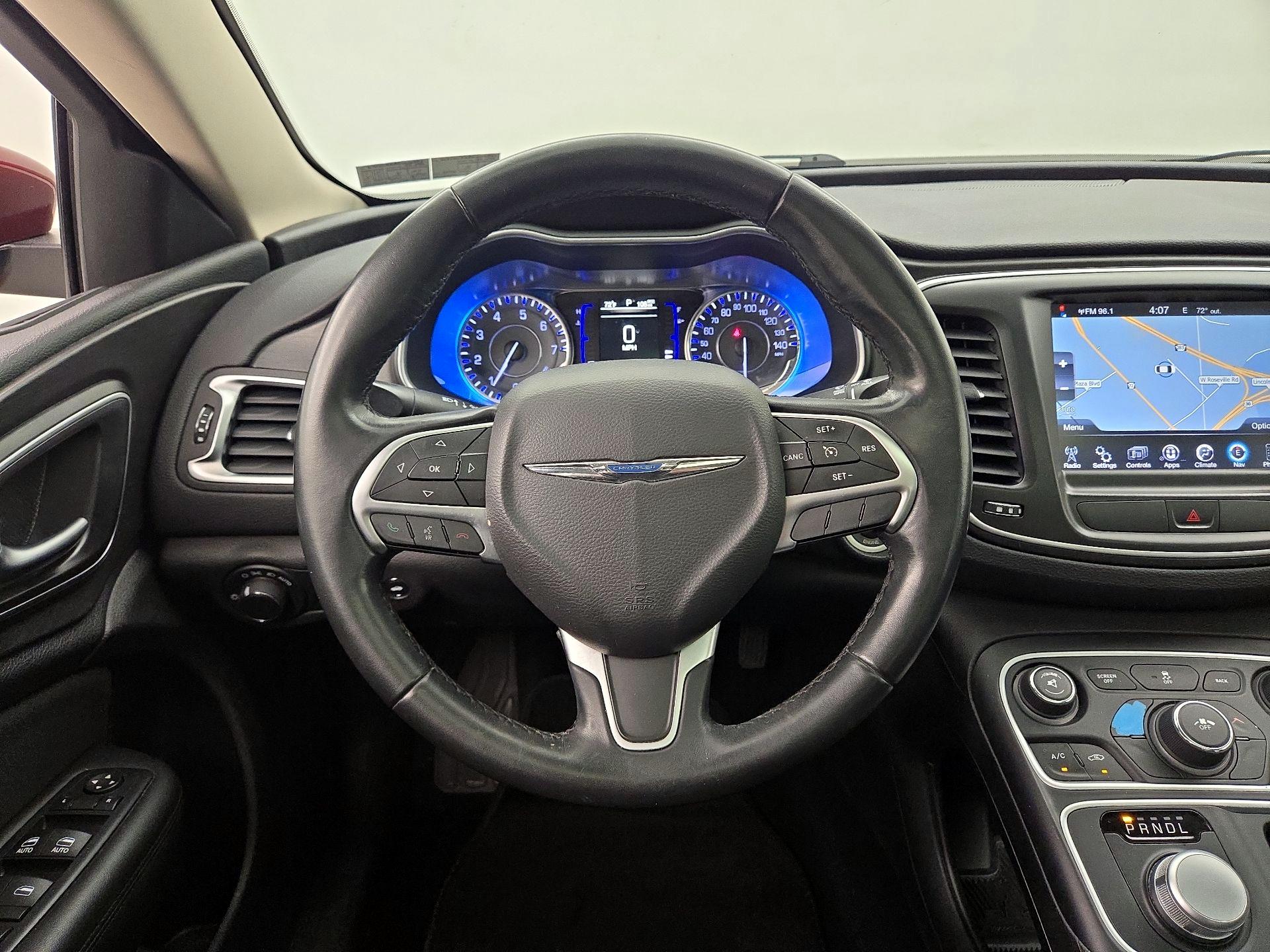 Thumbnail: 2016 Chrysler 200 - 10