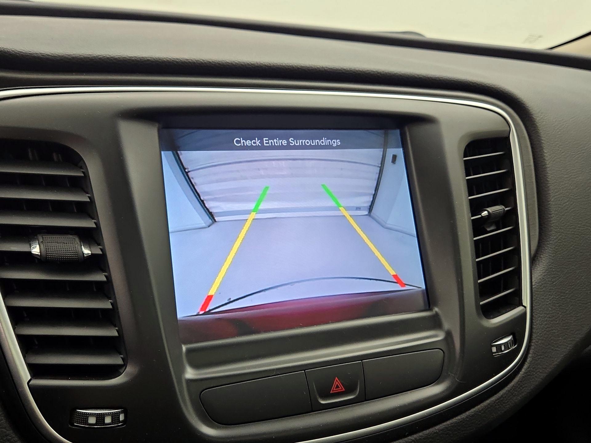 Thumbnail: 2016 Chrysler 200 - 15