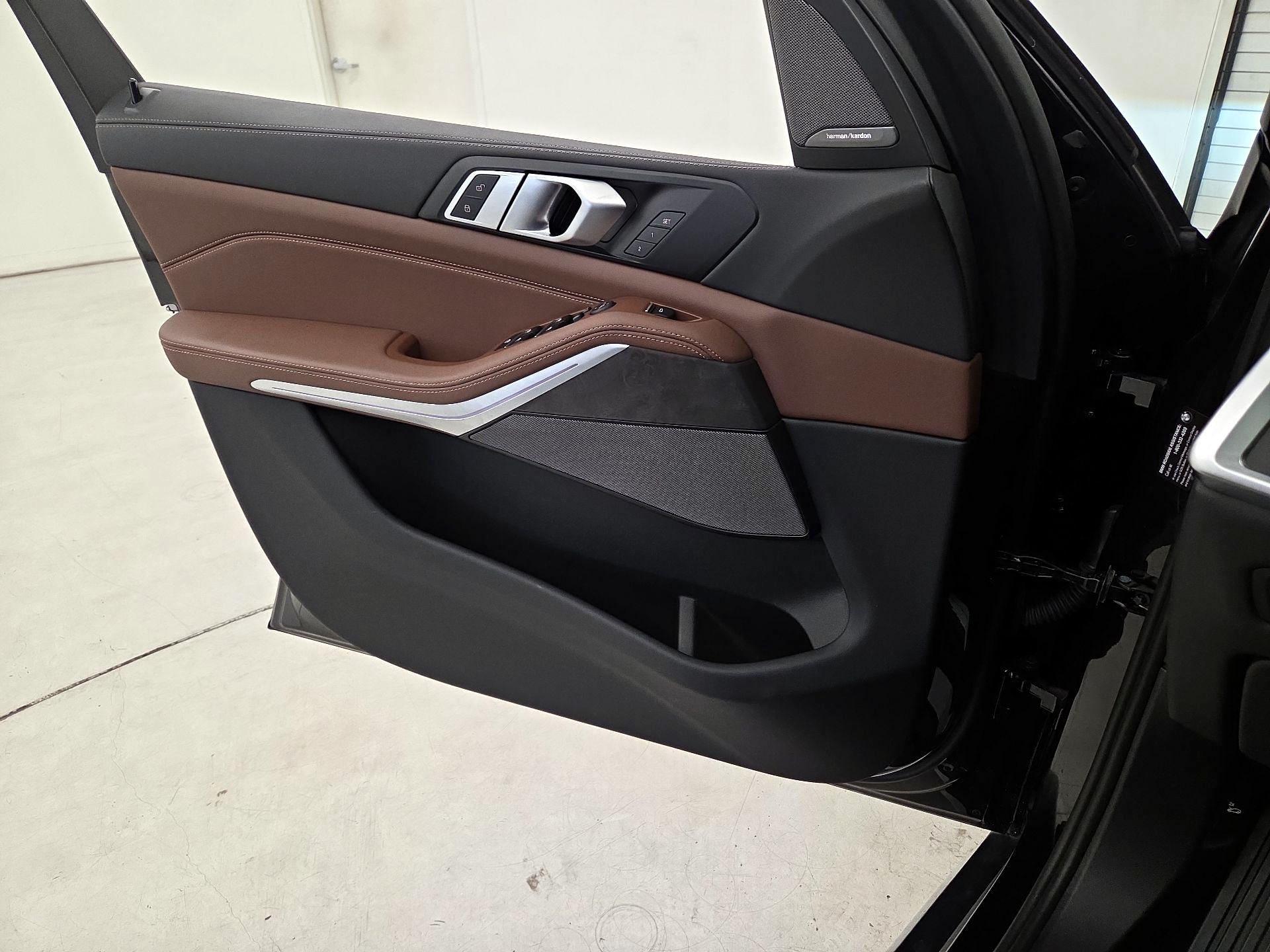 Thumbnail: 2025 BMW X5 - 12