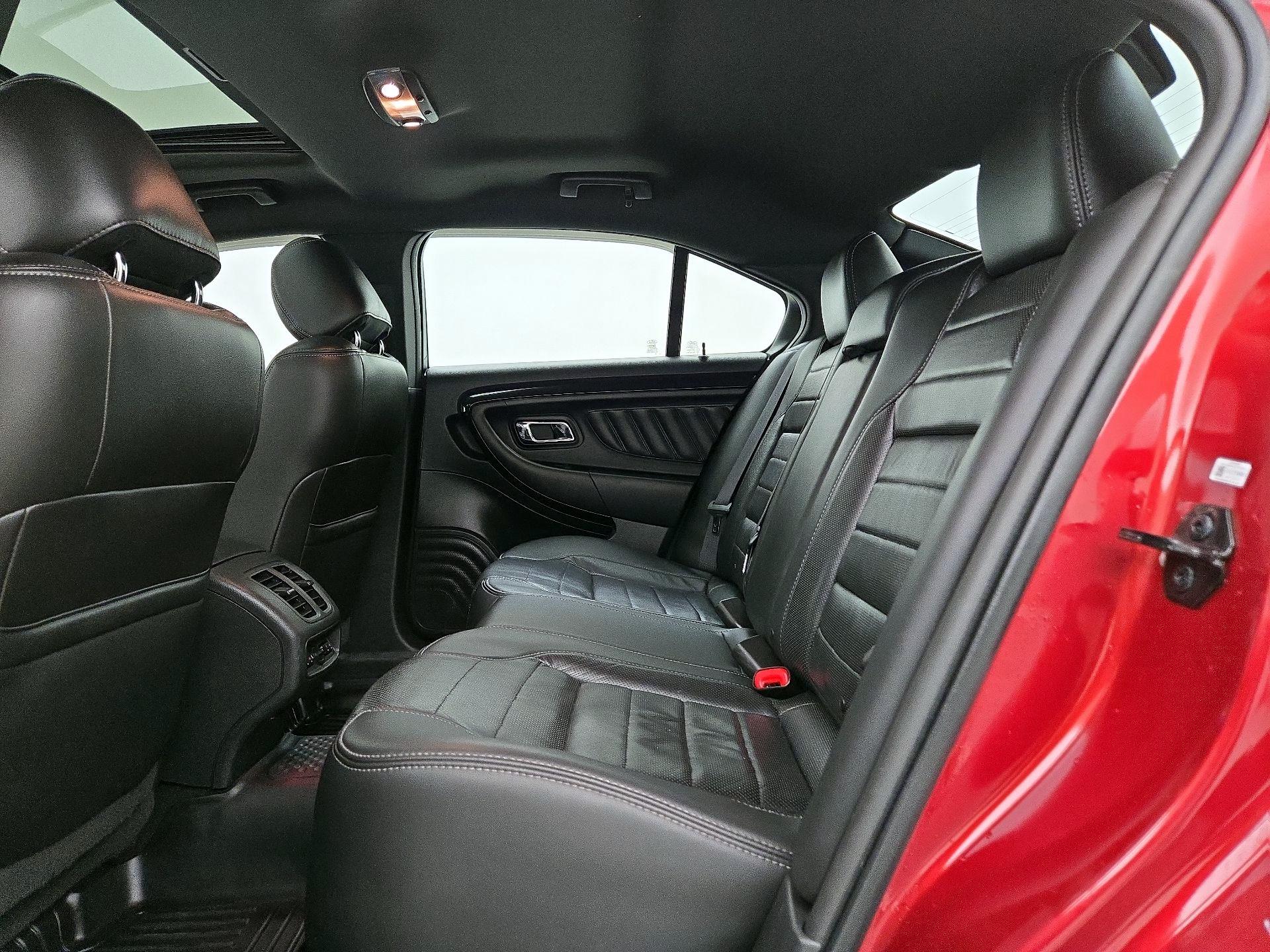 Thumbnail: 2016 Ford Taurus - 20