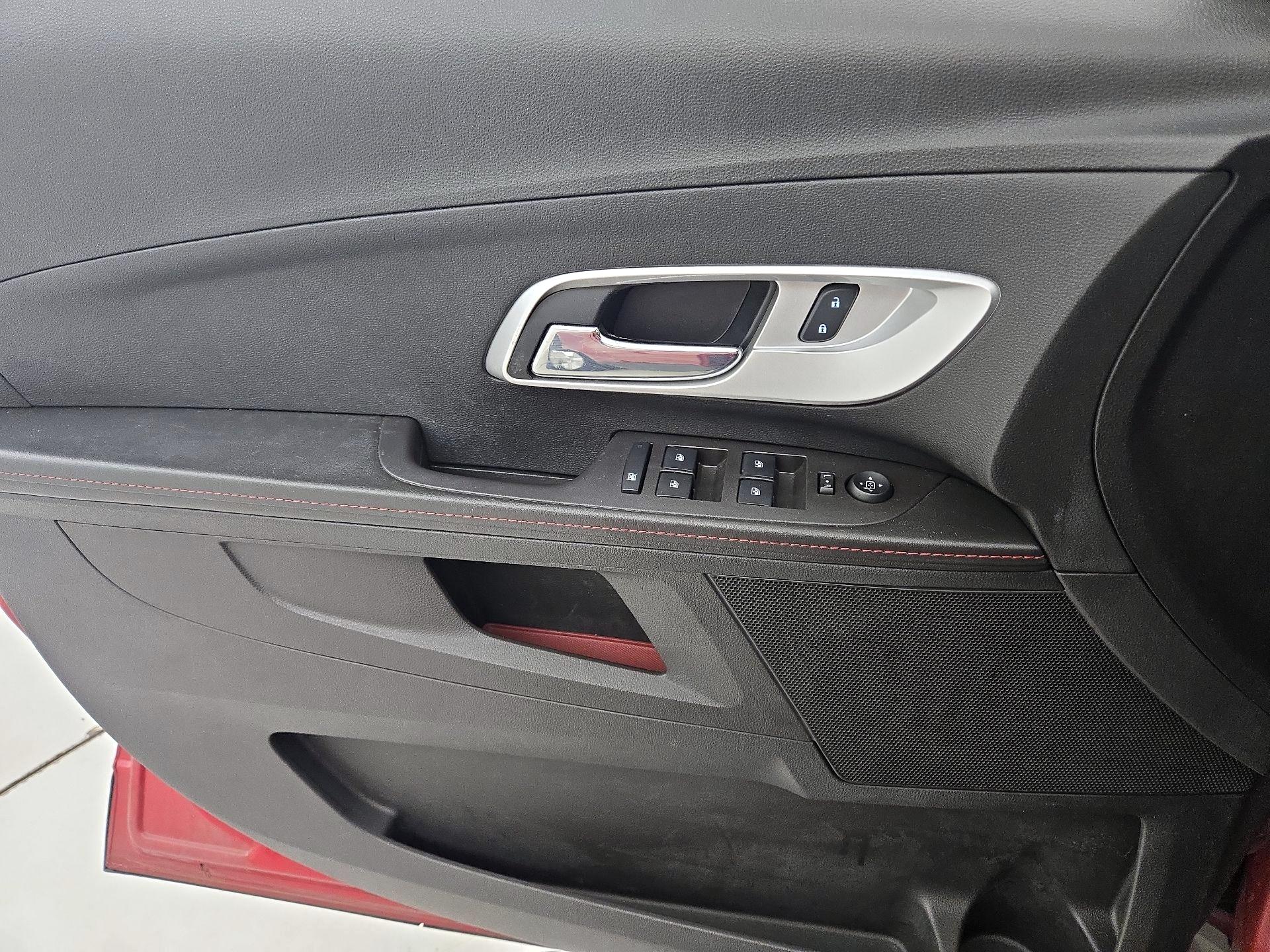 Thumbnail: 2015 Chevrolet Equinox - 12