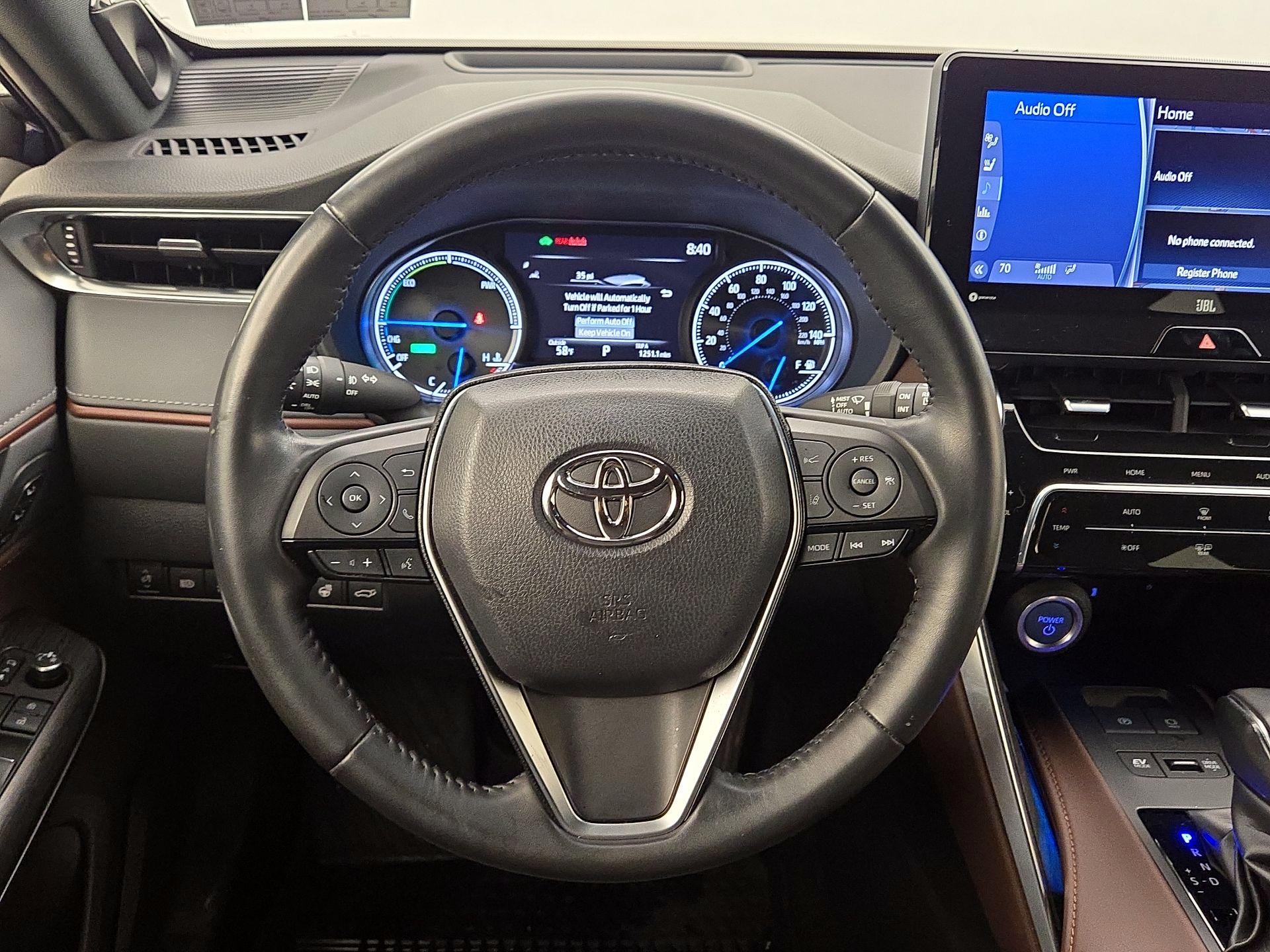 Thumbnail: 2022 Toyota Venza - 10