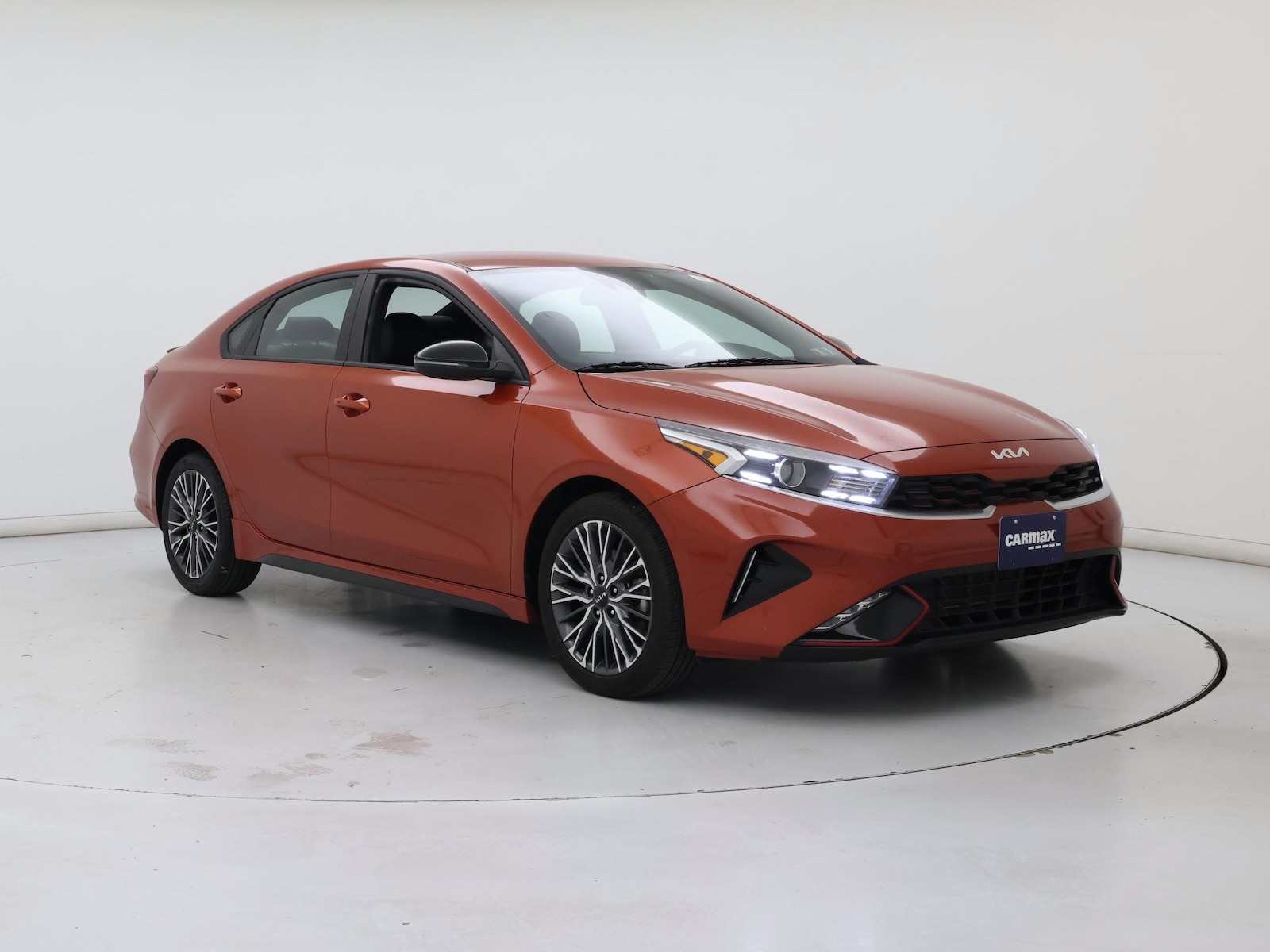 2023 Kia Forte GT-Line - Photo 2